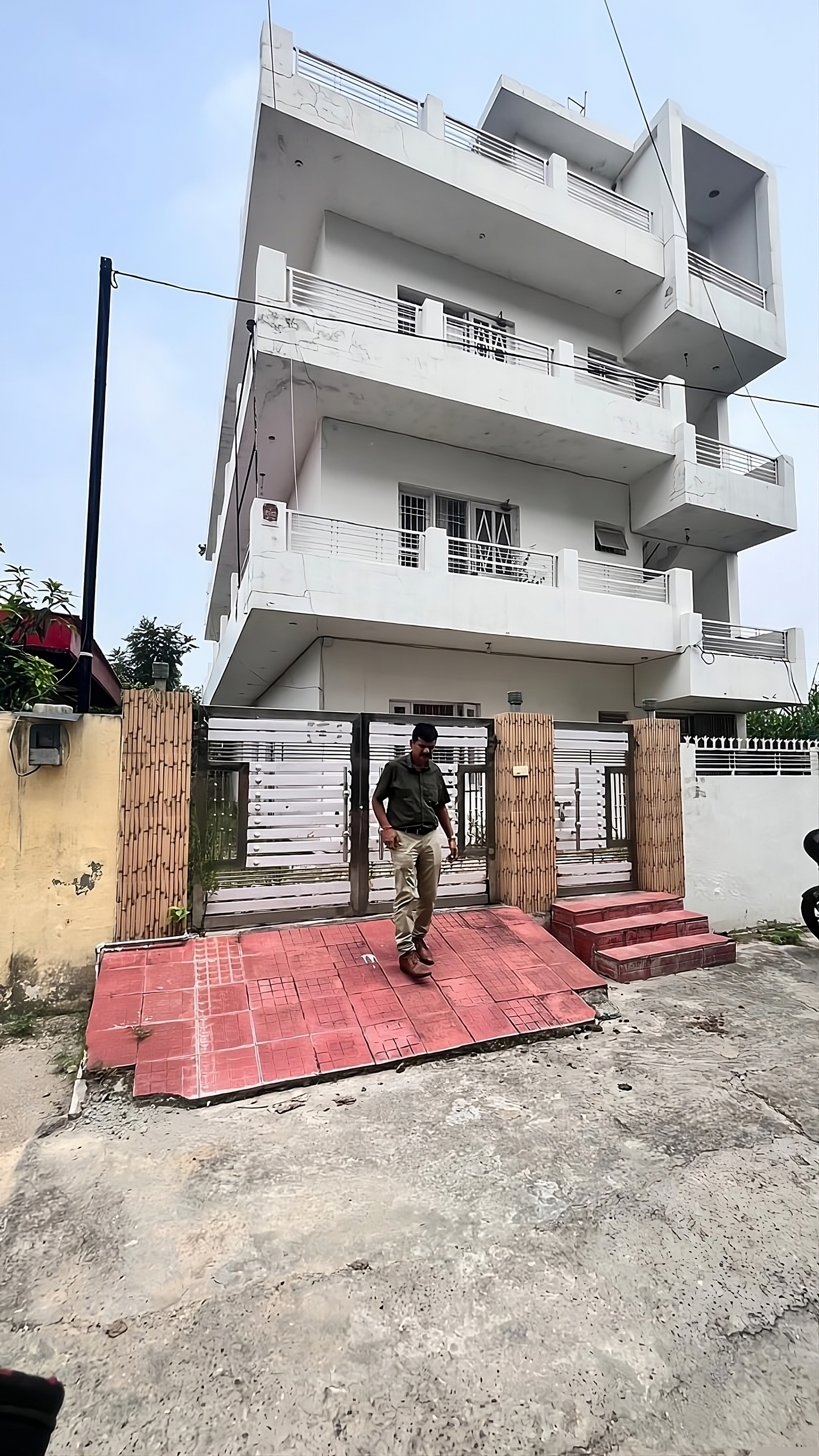 semi residential cum commercial building and shed for Sale in Una