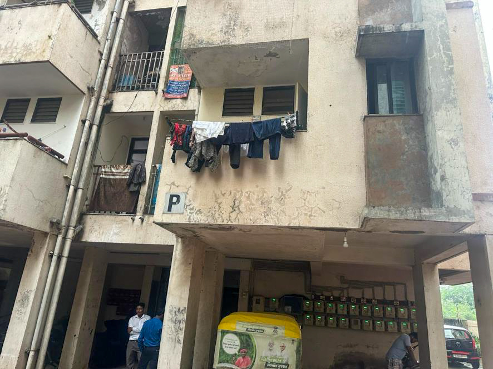 Flat for Sale in PARADISE PARK B/H PARADISE PLAZA VINZOL AHMEDABAD, Ahmedabad