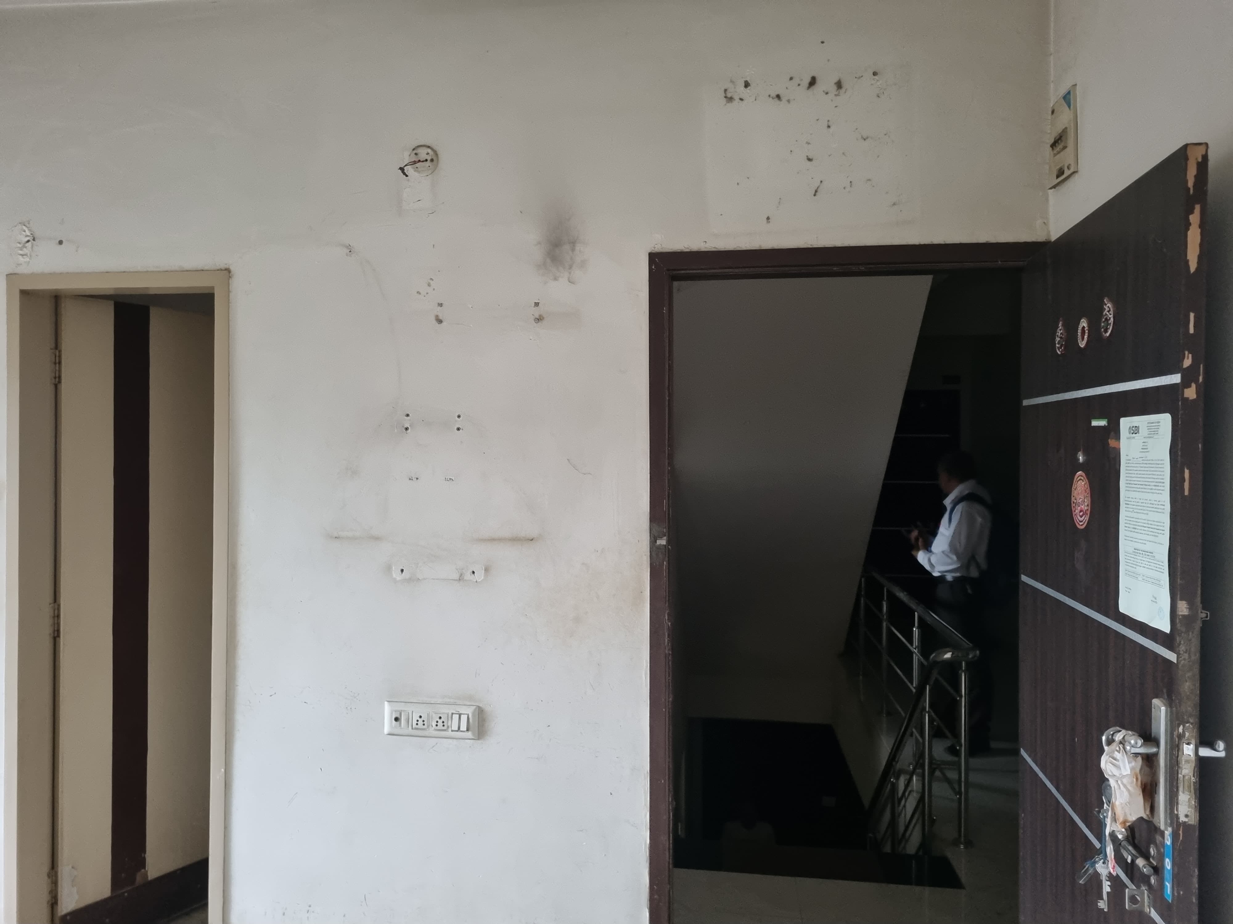 1 BHK Flat for Sale in Anjali Palace, Rajkot, Rajkot image 4 of 8 in Rajkot, Rajkot | State Bank of India auction property