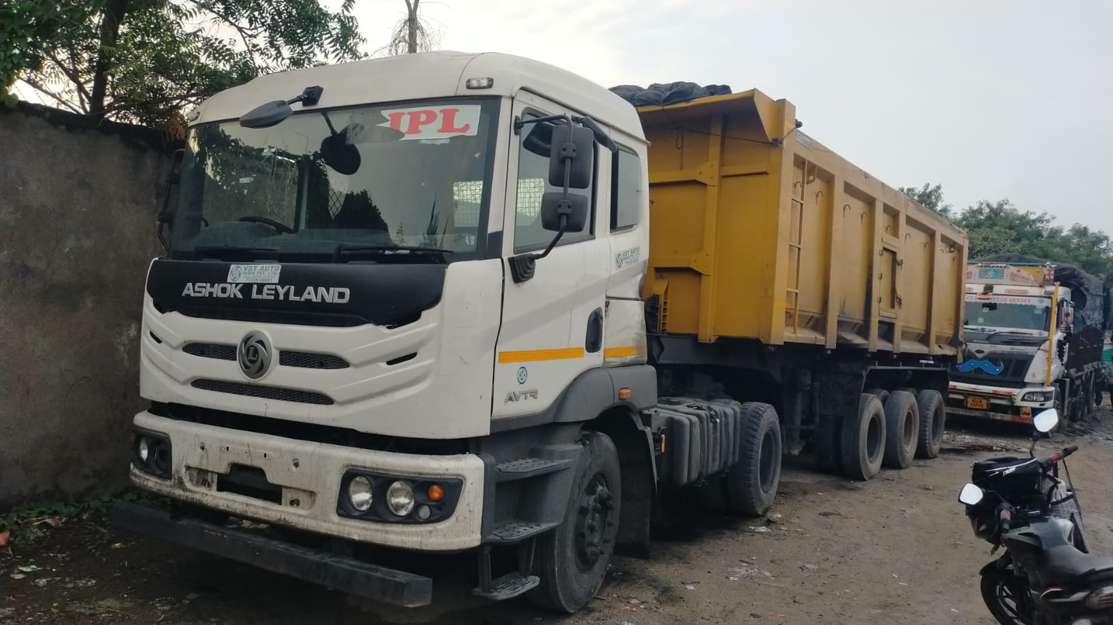 Tip Trailer Ashok Leyland for Sale in Chandur Chandrapur