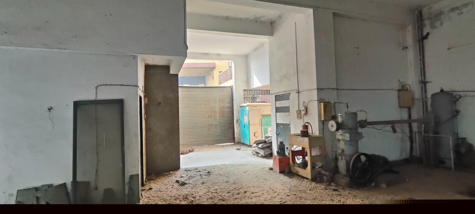 METAL CASTING MACHINARY for Sale in KUBADTHAL, Ahmedabad image 2 of 8 in Ahmedabad, Ahmedabad | Bank of Baroda auction property