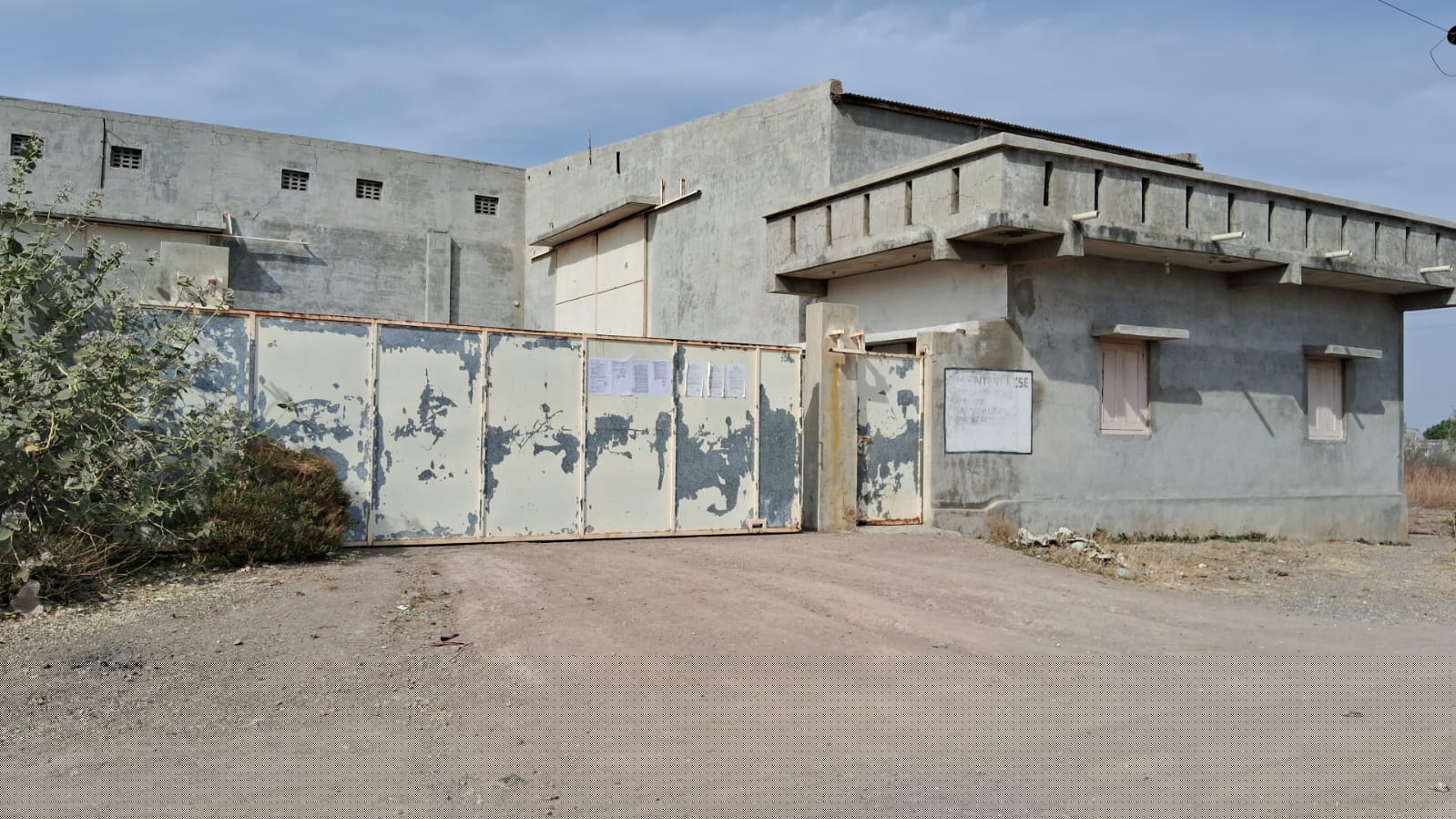 Industrial Shed for Sale in Gondal