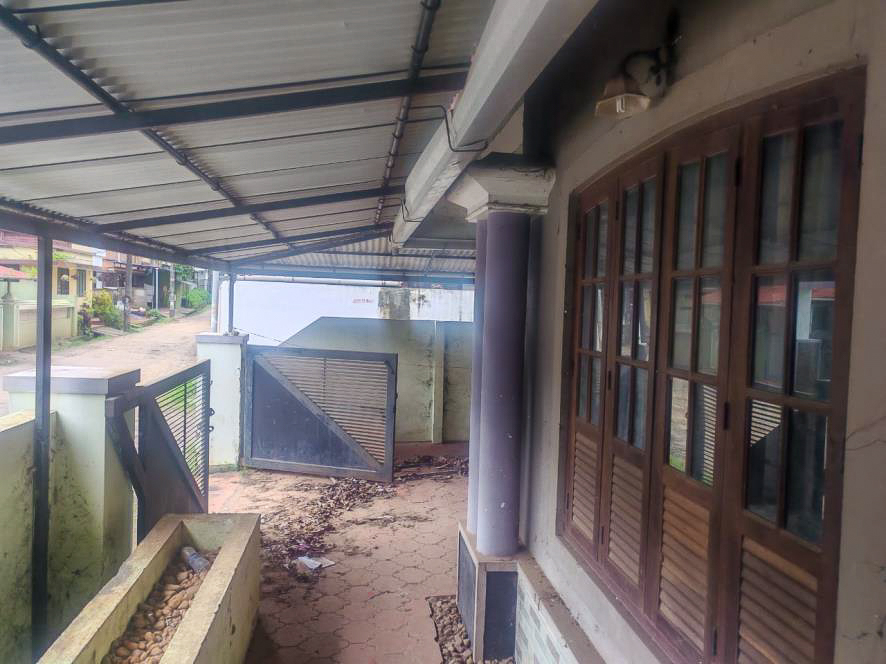 Individual House for Sale in jay pee pendants, viyyur, Killannur image 6 of 18 in Killannur, Thrissur | State Bank of India auction property