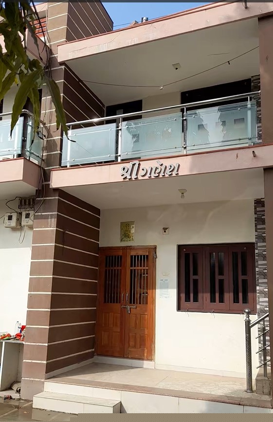Individual House for Sale in Shri Nokariyat Gruh Nirman Co-operative Housing Society Ltd., Semi Urban, Talaja