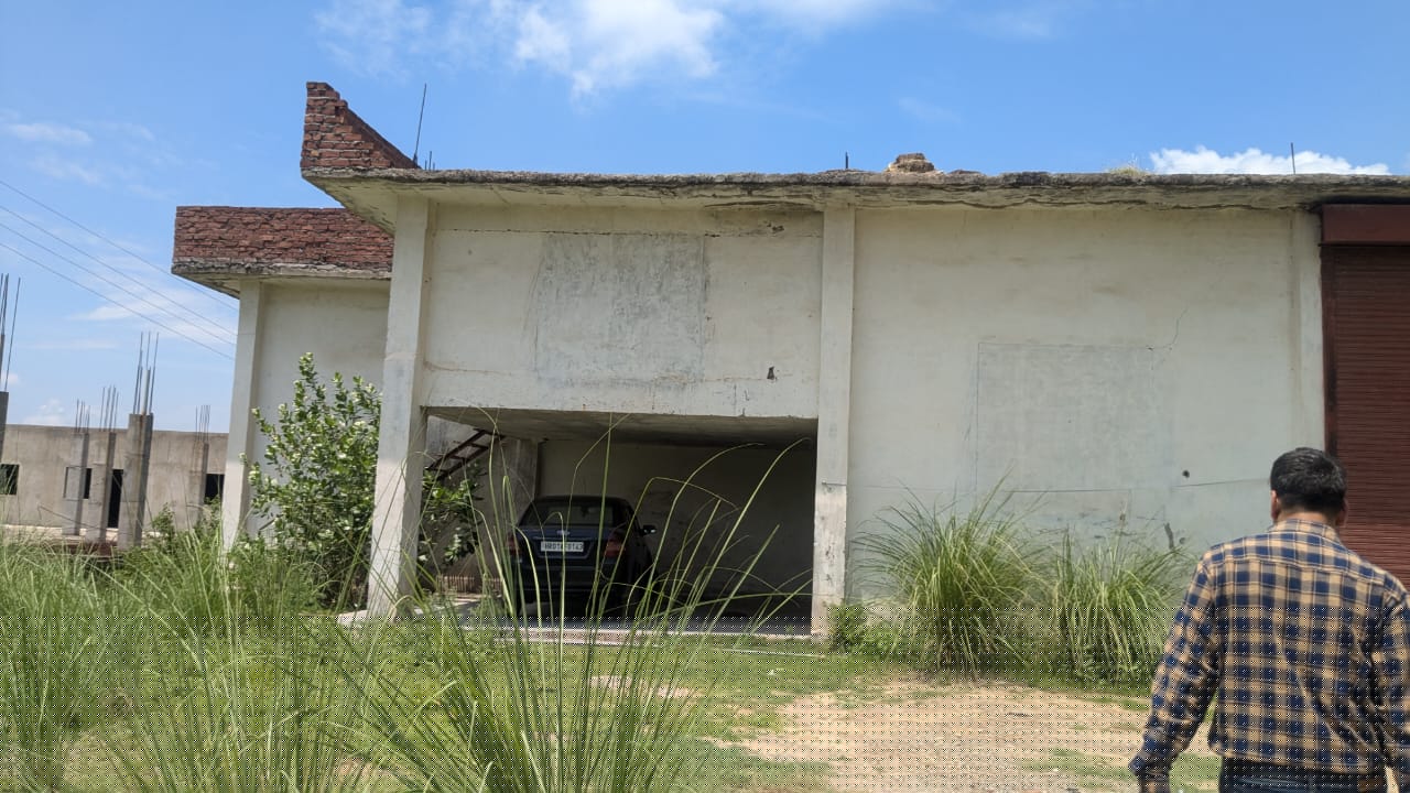 Office for Sale in Sec-21, Mandi