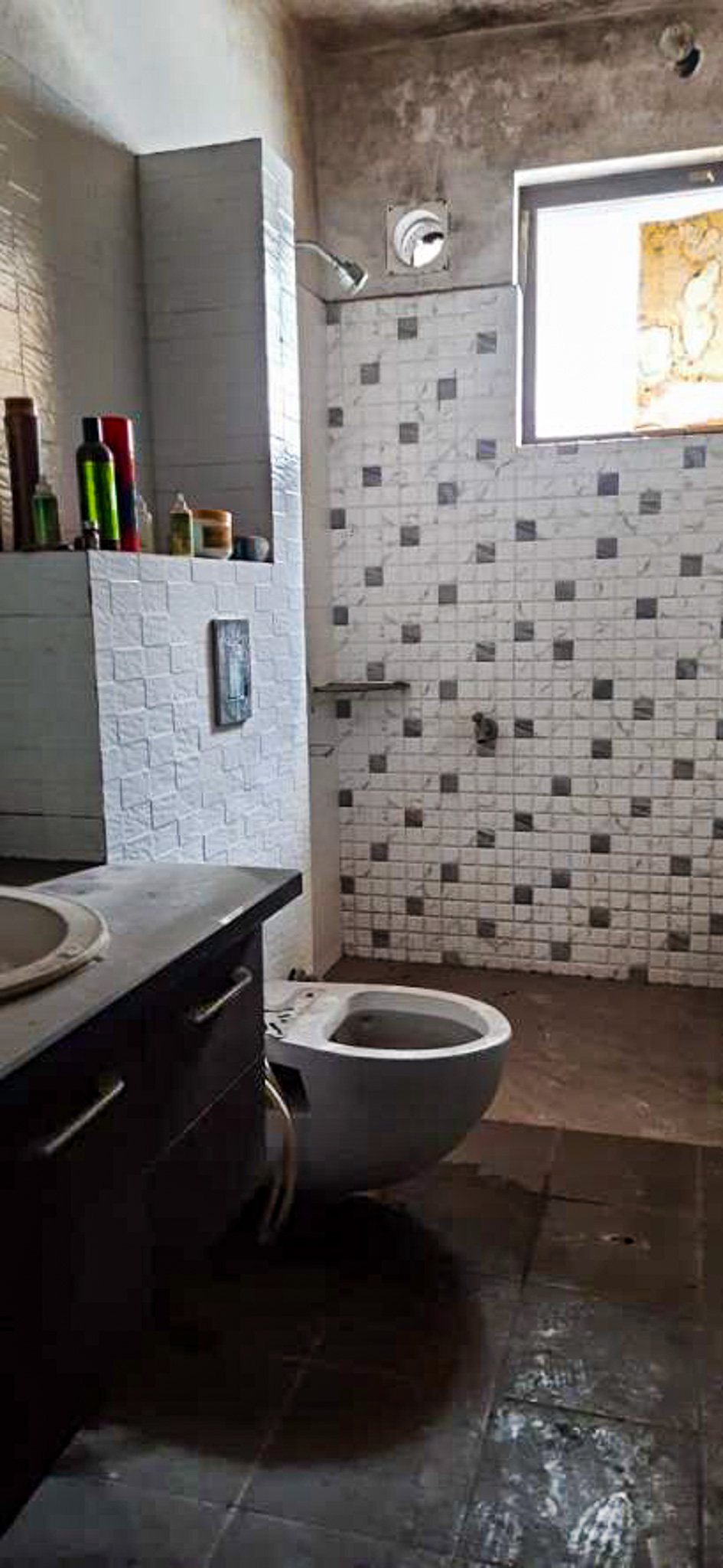 Individual House for Sale in HARGOBINDPURA VAKIA SHERPUR KALAN, Ludhiana image 12 of 14 in Ludhiana, Ludhiana | Bank of India auction property