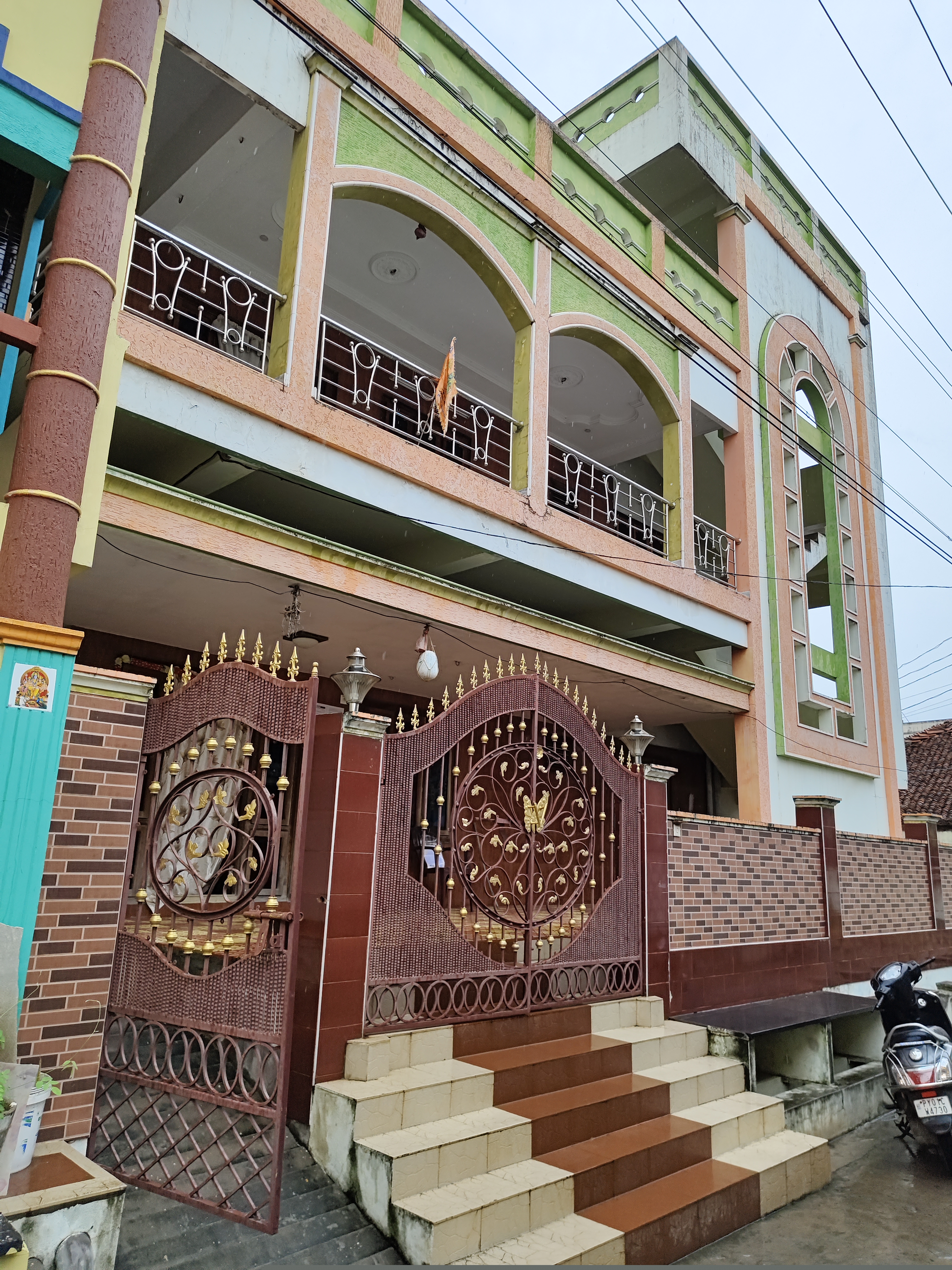 Individual House for Sale in Tanuku