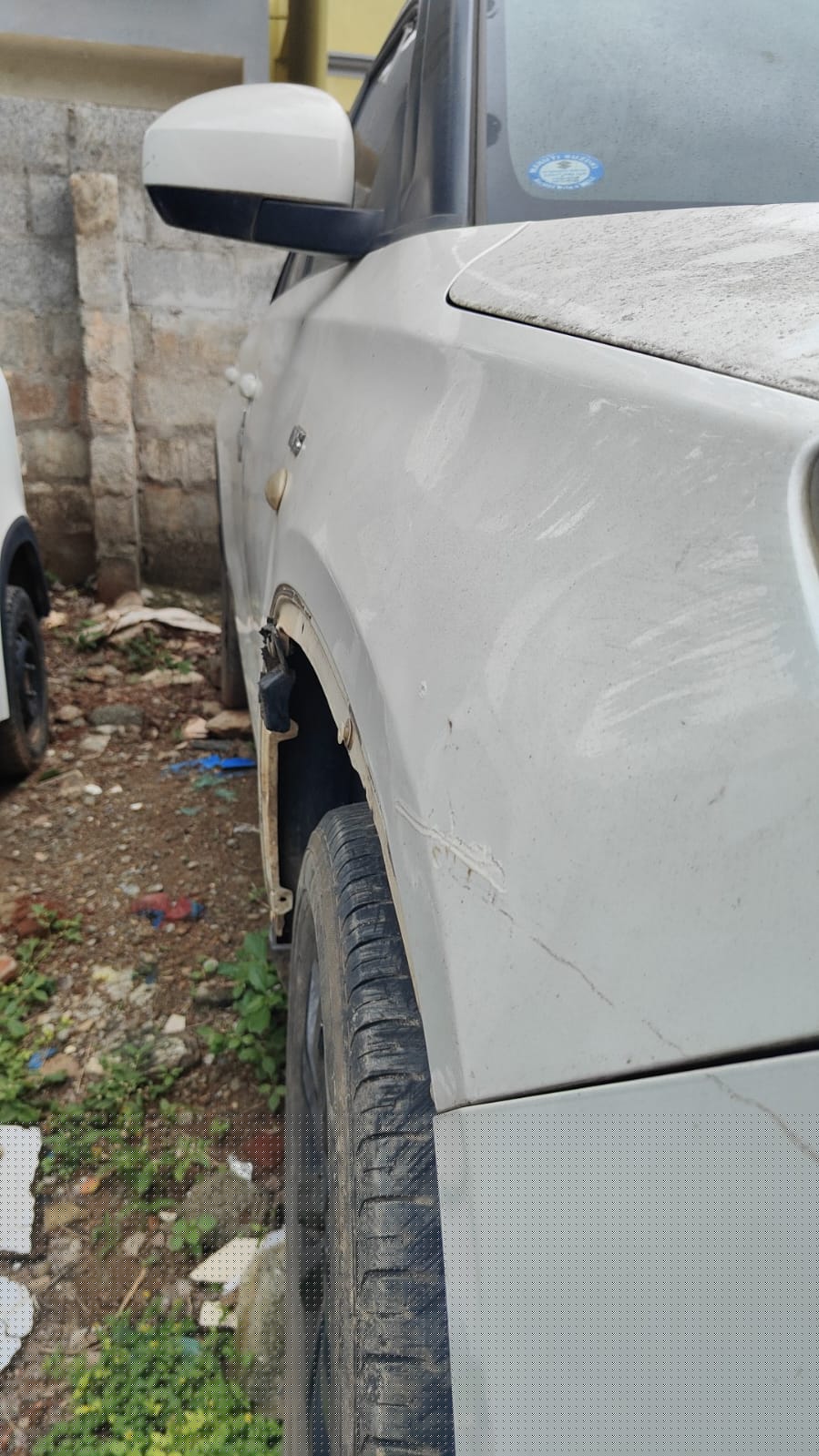 4 WHEELER CAR for Sale in Bengaluru image 3 of 6 in Bengaluru, Bengaluru | Canara Bank auction property