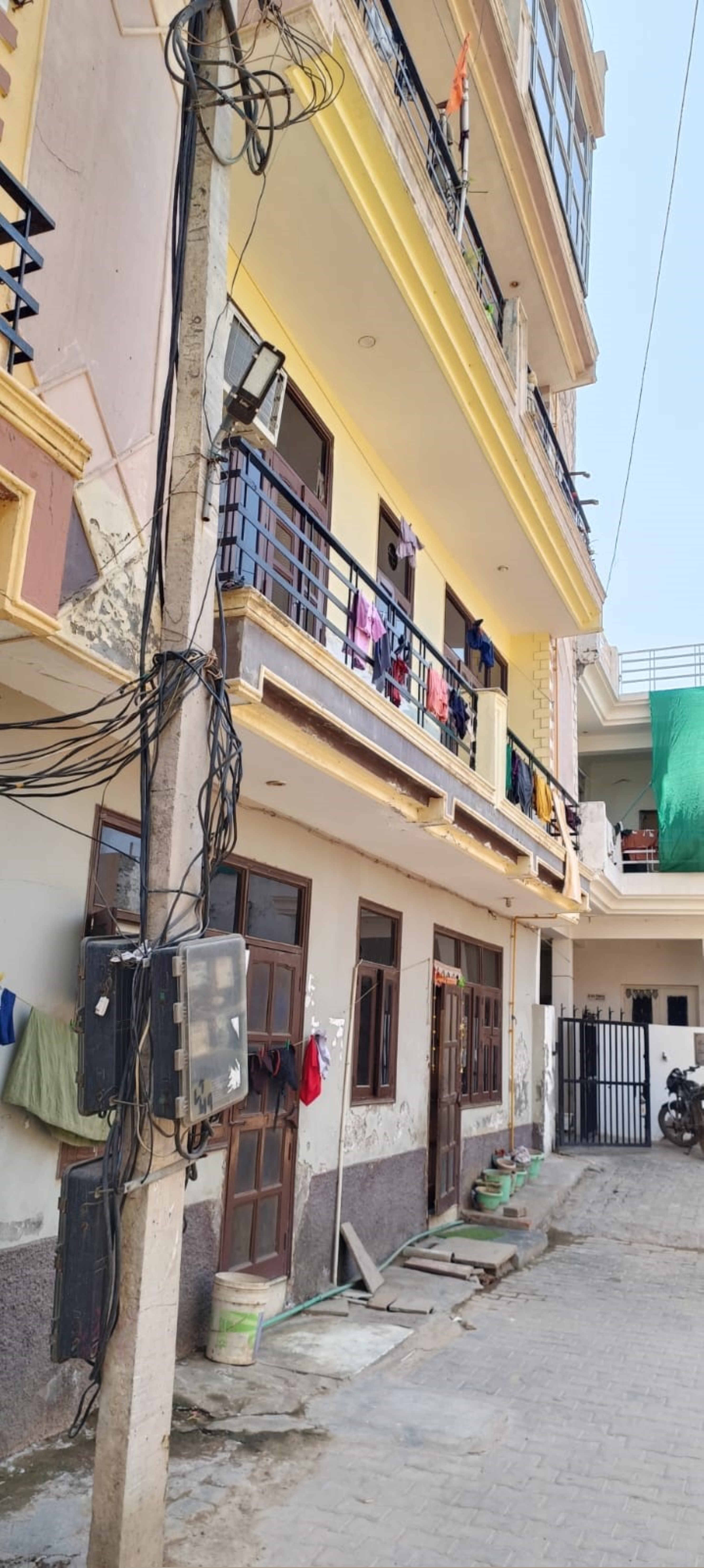 Flat for Sale in Palwal