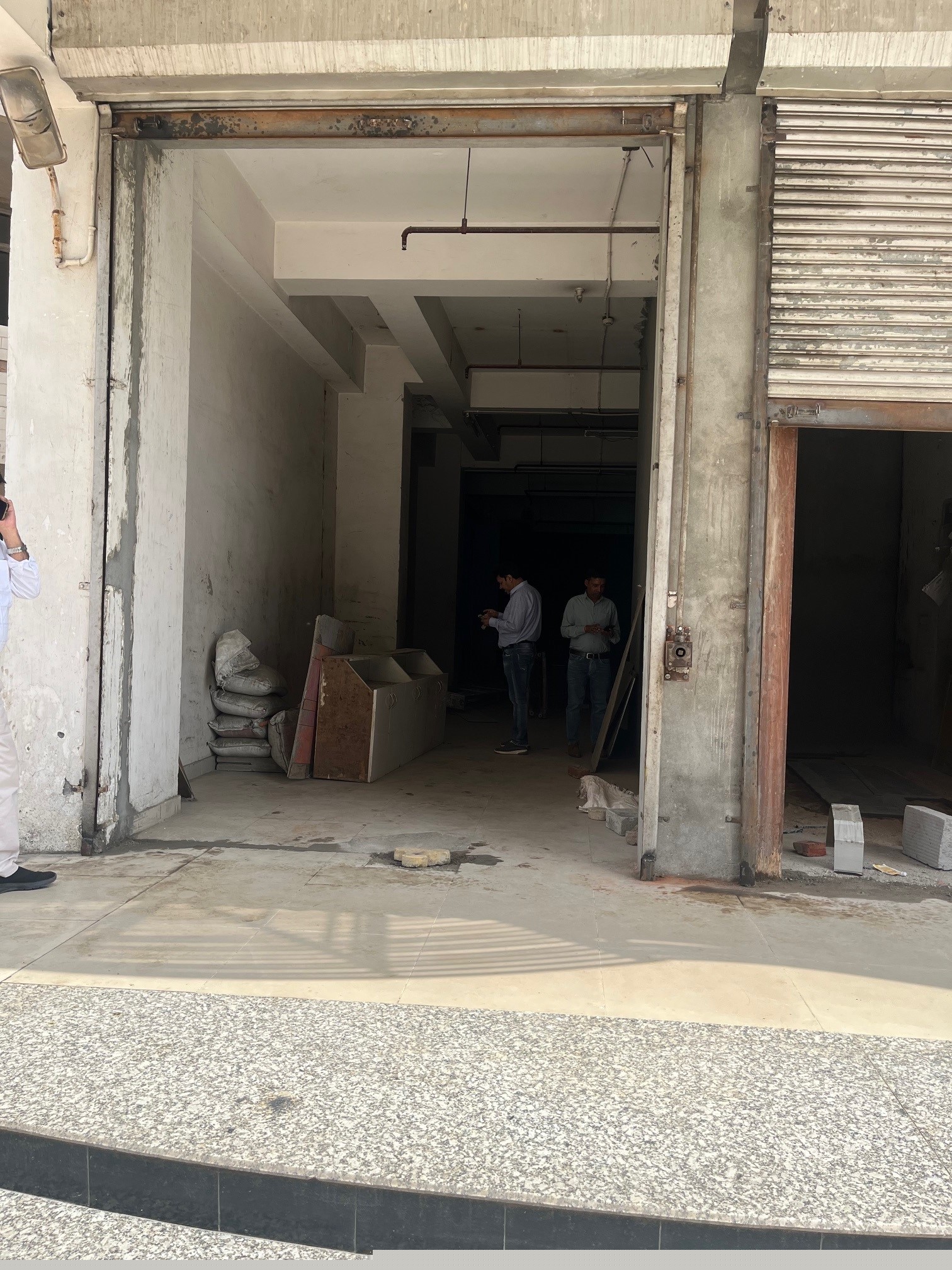 Shops for Sale in Ghaziabad image 1 of 3 in Ghaziabad, Ghaziabad | Bank of Maharashtra auction property