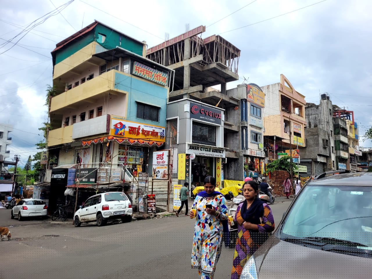 State Bank of India Auctions for Commercial property in Satara, Maharashtra