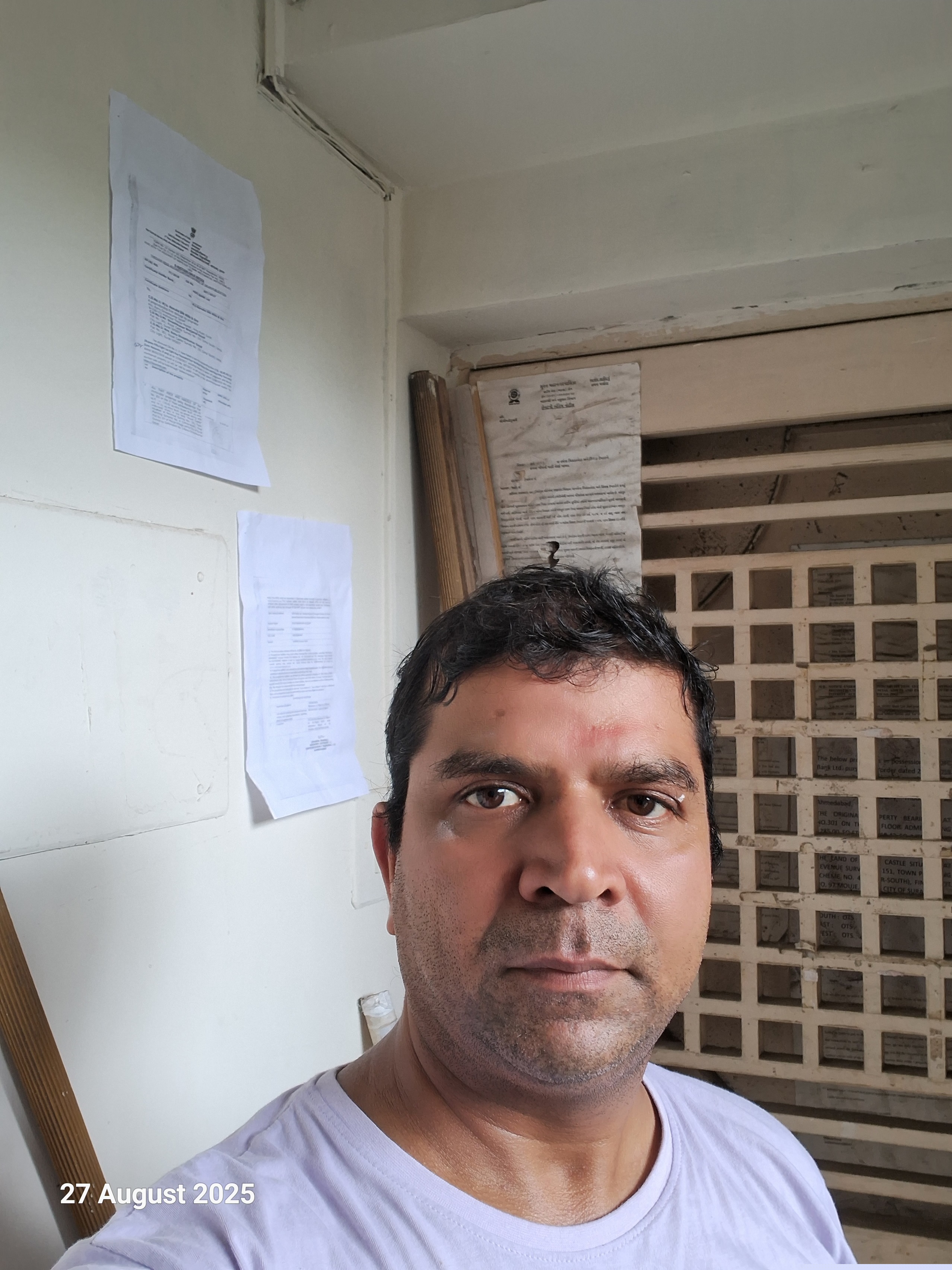 HDFC Limited Auctions for Residential property in Surat, Gujarat image 2 of 2 in Surat, Surat | HDFC Limited auction property