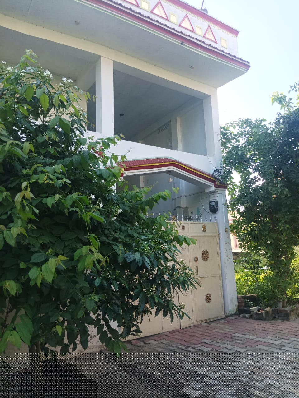 Bank of Baroda Auctions for Residential property in Mau, Uttar Pradesh