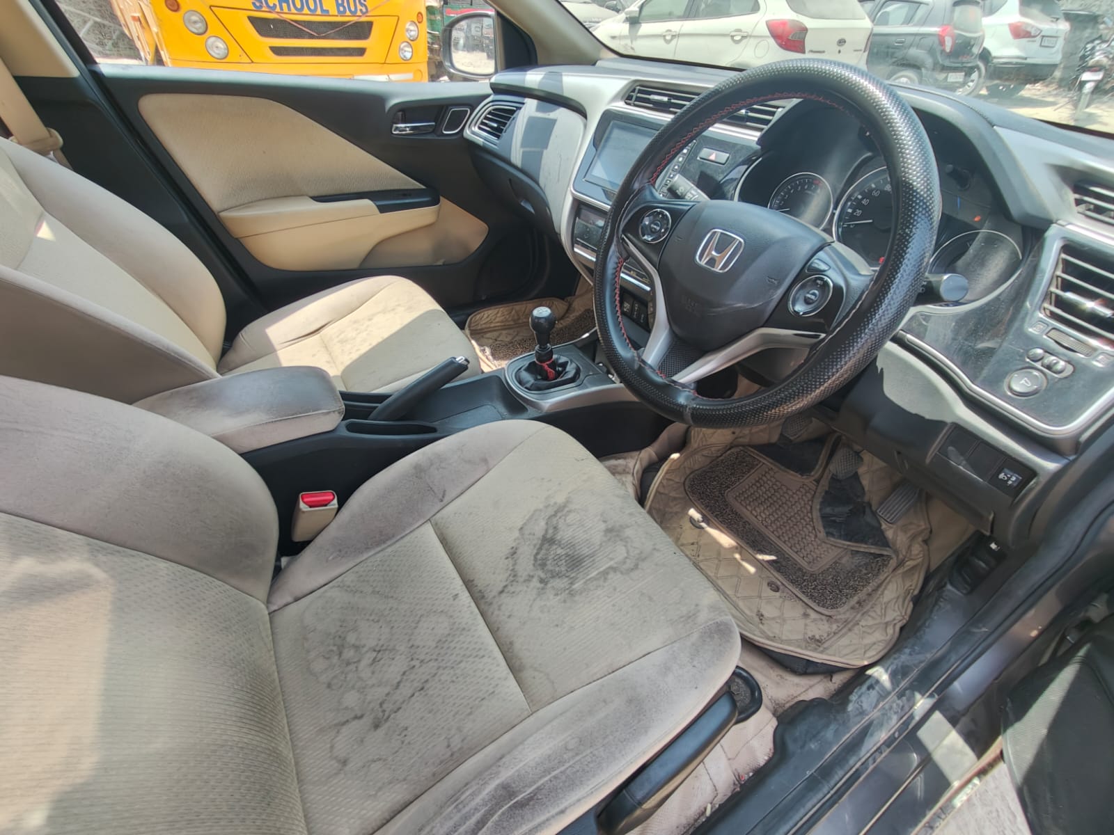 State Bank of India Auctions for Residential property in New Delhi, Delhi