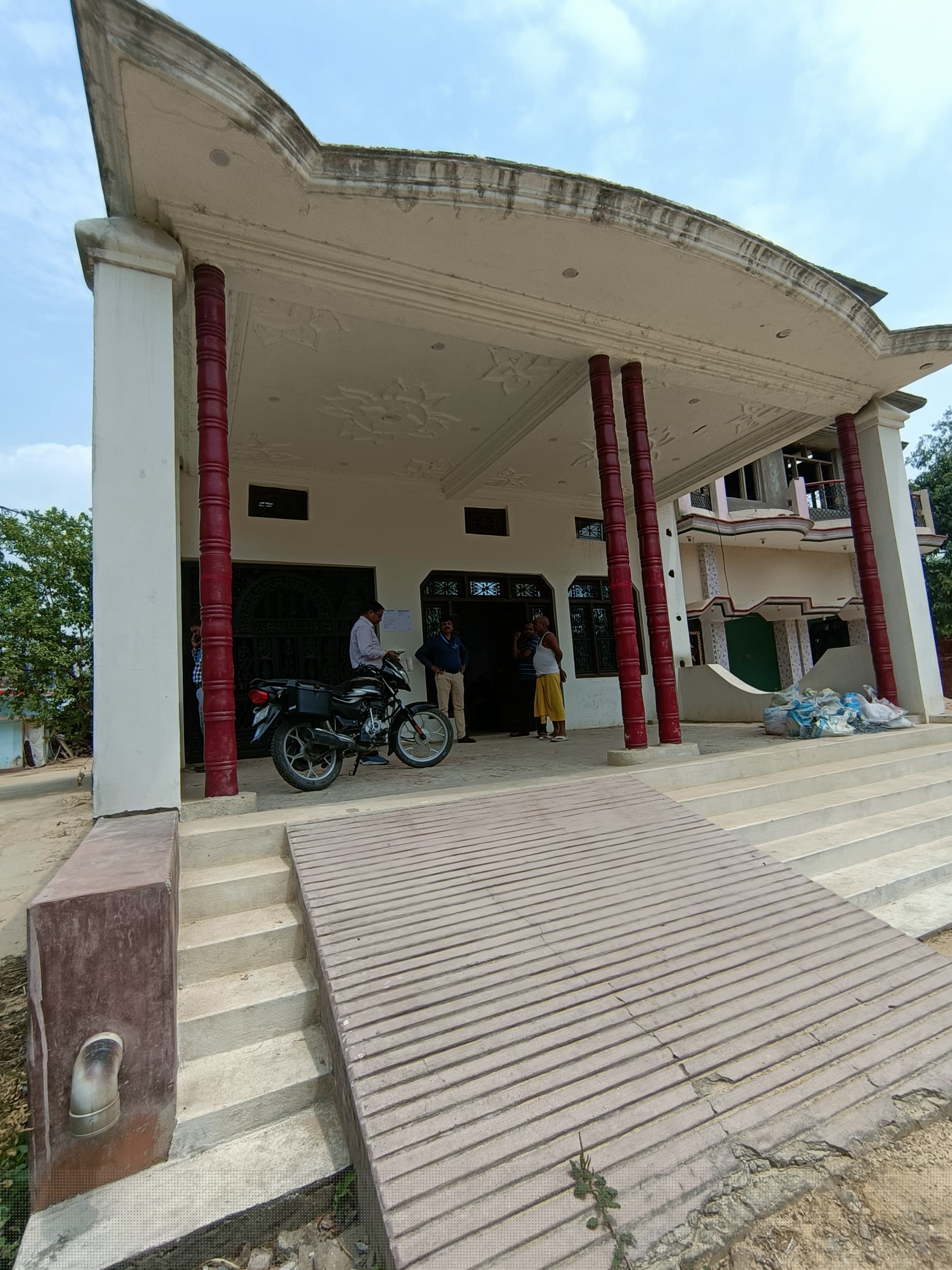 Canara Bank Auctions for Residential property in Sant Kabir Nagar, Uttar Pradesh image 2 of 2 in Hariharpur, Sant Kabir Nagar | Canara Bank auction property