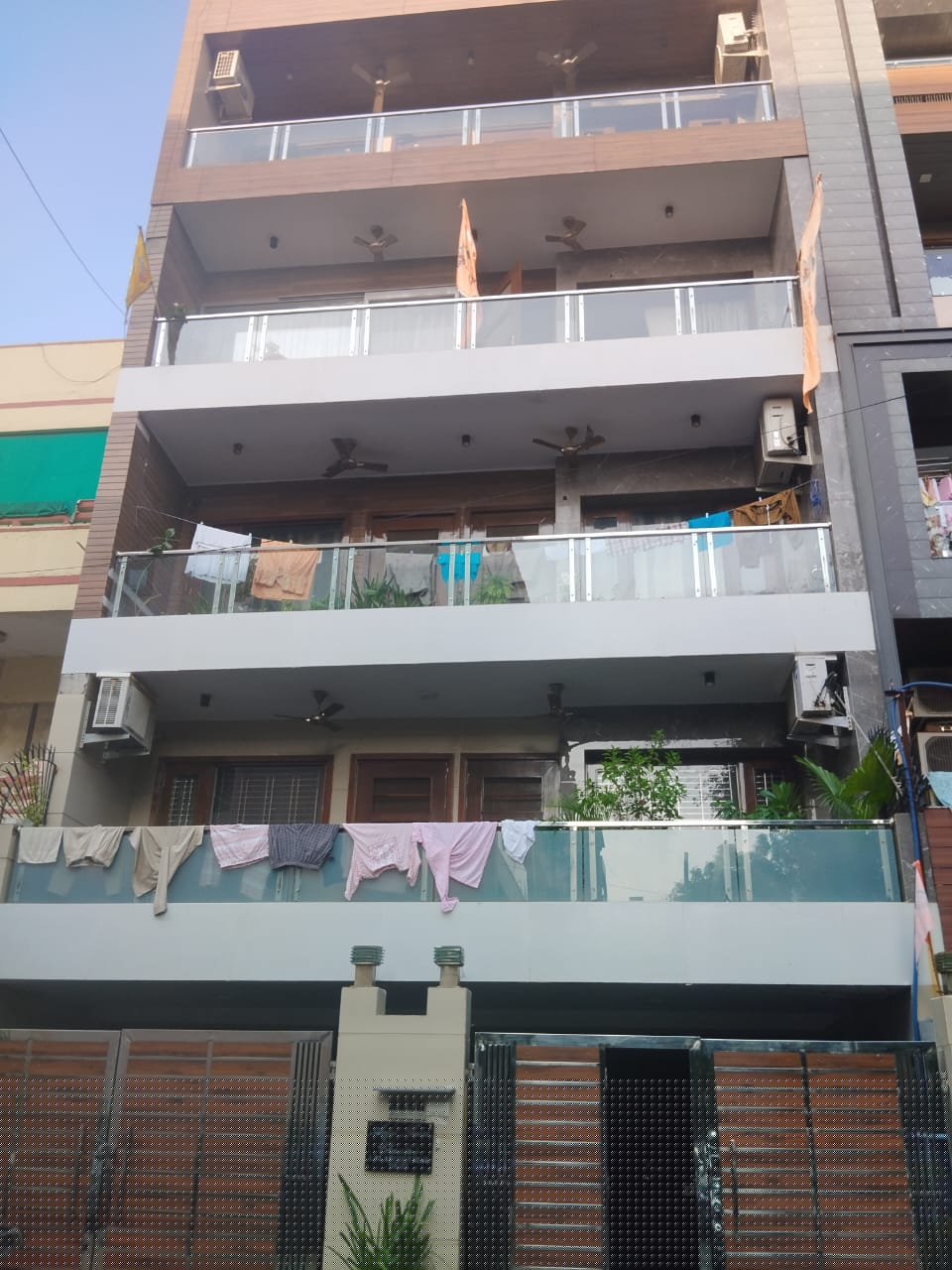 Indian Bank Auctions for Residential property in New Delhi, Delhi