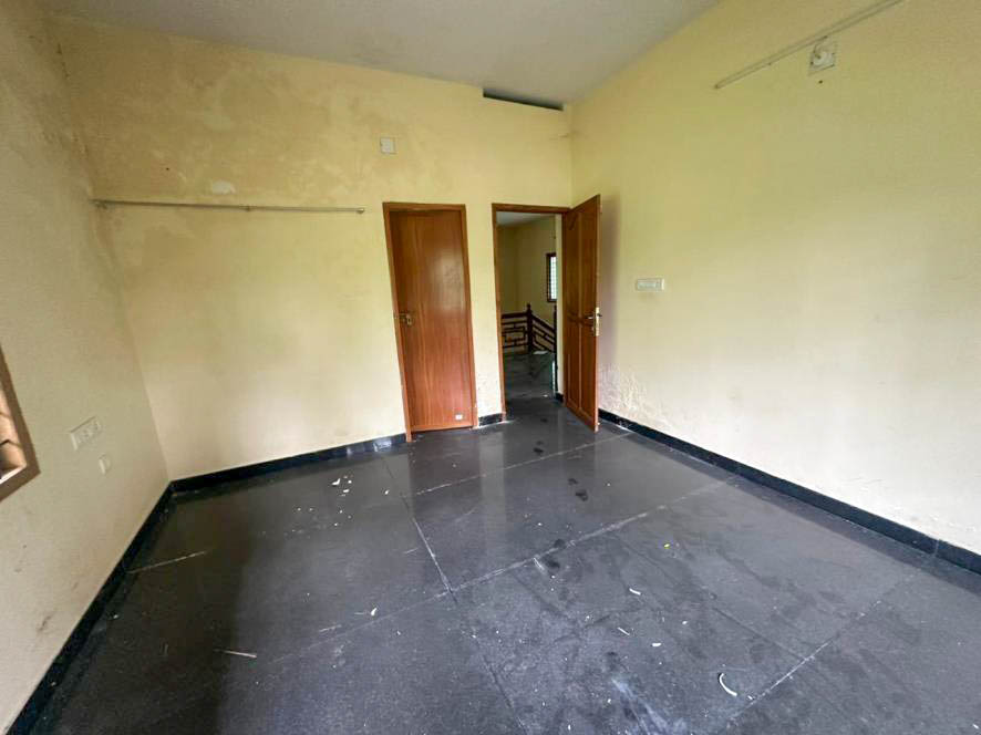 State Bank of India Auctions for Residential property in Thrissur, Kerala image 14 of 16 in Chalakudy, Thrissur | State Bank of India auction property