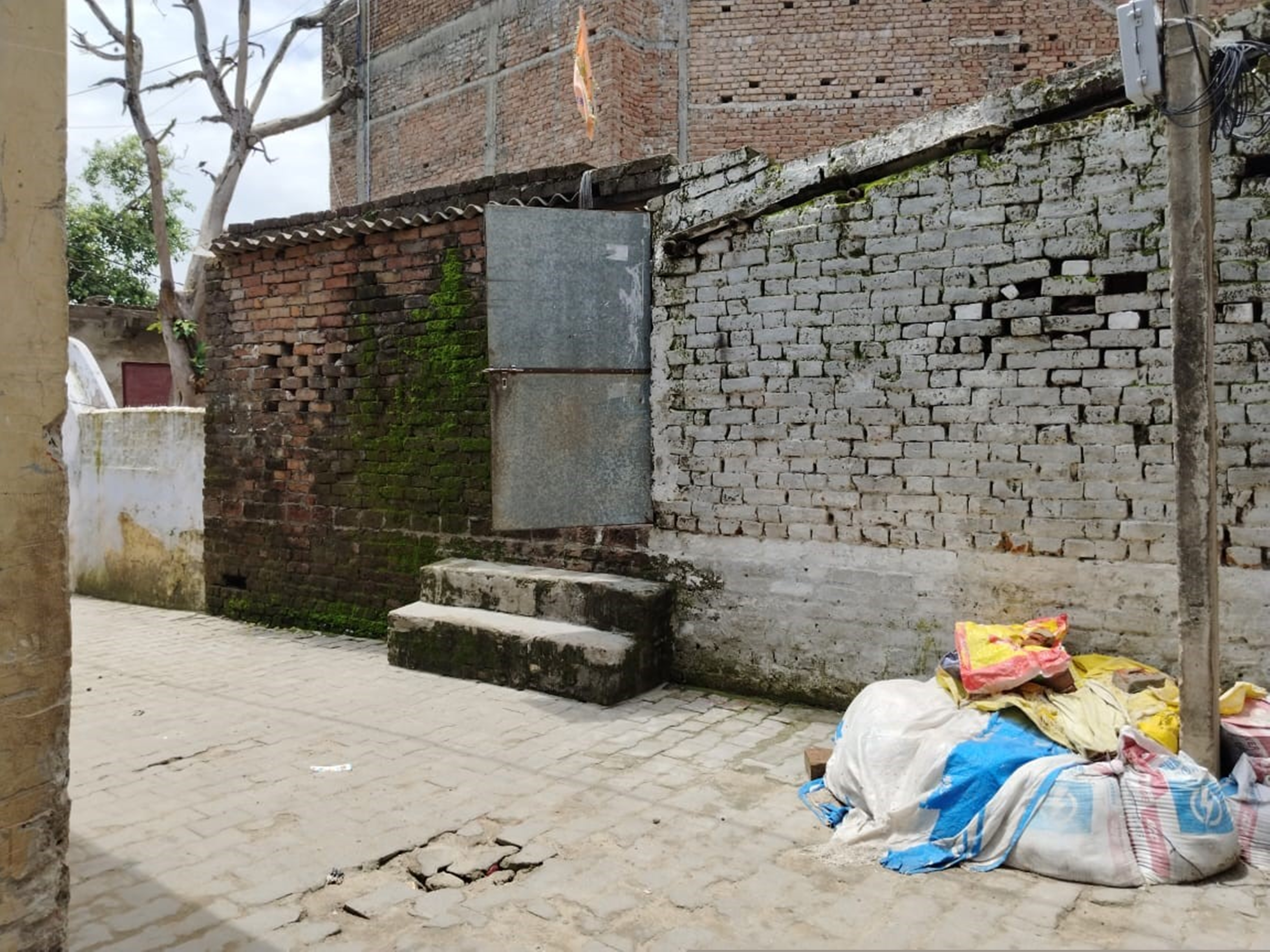 Union Bank of India Auctions for Residential property in Maharajganj, Uttar Pradesh