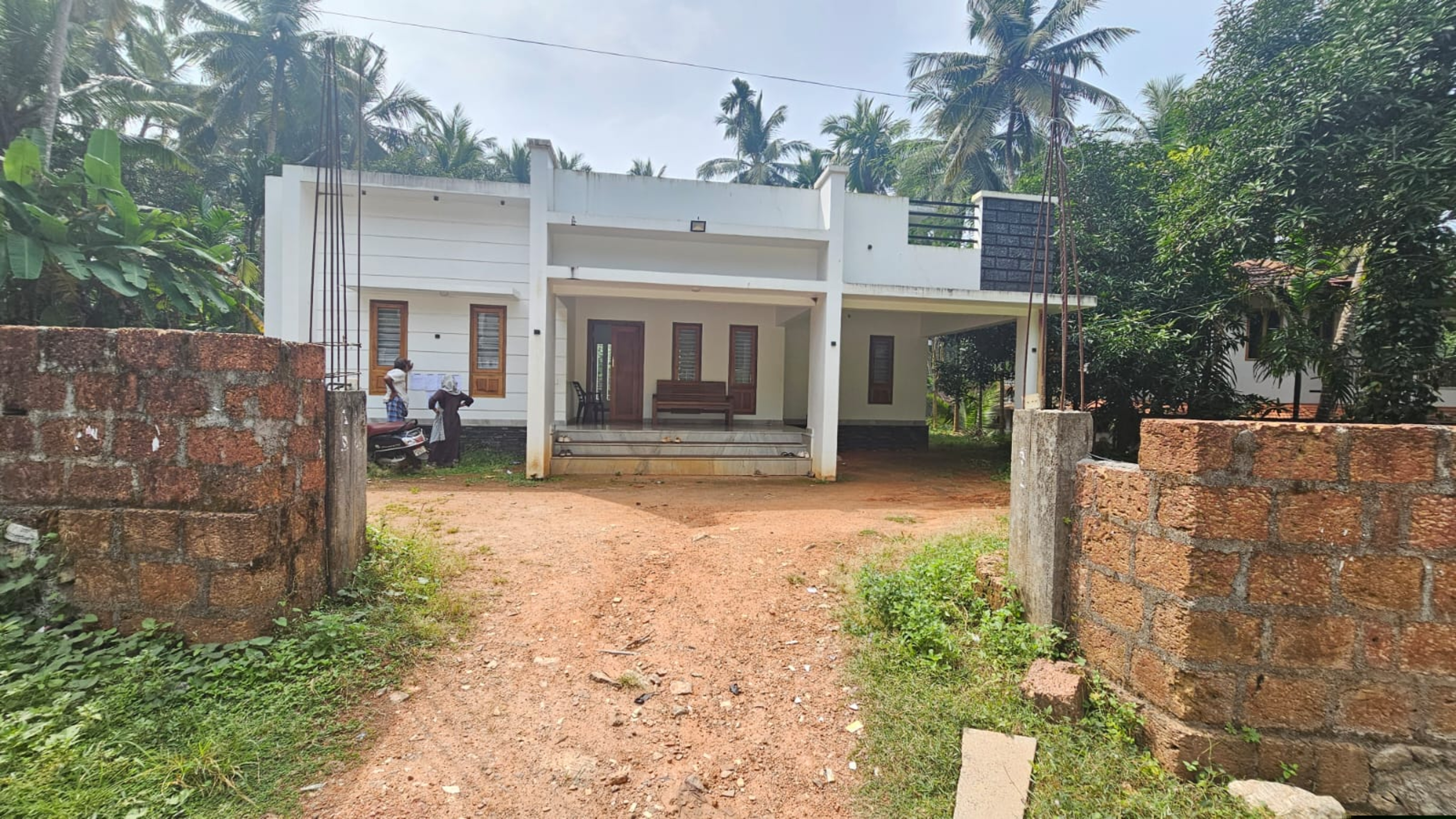 Punjab National Bank Auctions for Residential property in Kozhikode, Kerala image 4 of 7 in Eravattur, Kozhikode | Punjab National Bank auction property