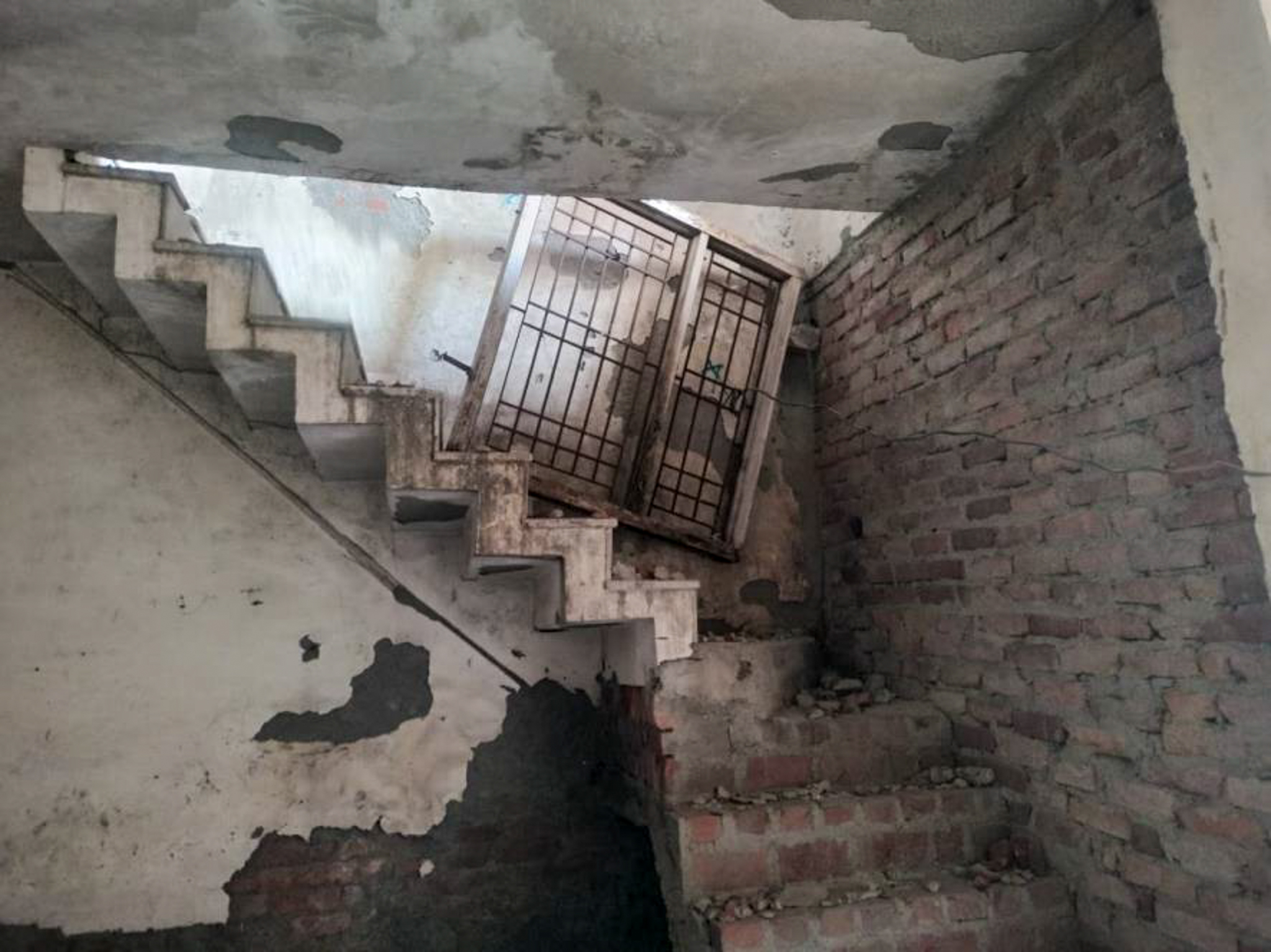 State Bank of India Auctions for Residential property in Meerut, Uttar Pradesh image 2 of 9 in Meerut, Meerut | State Bank of India auction property
