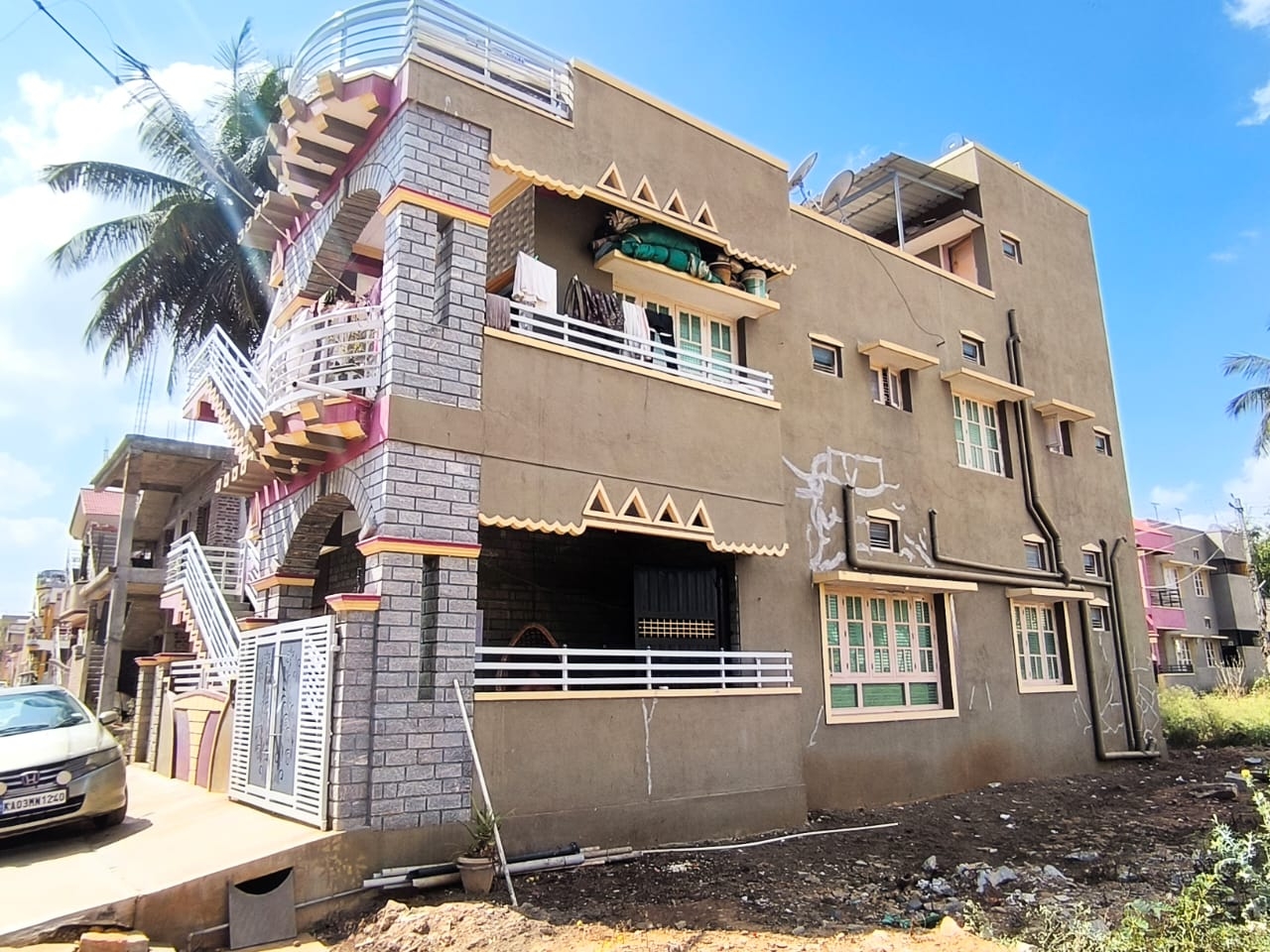 Canara Bank Auctions for Residential property in Chamarajanagar, Karnataka image 2 of 3 in Gundlupet, Chamarajanagar | Canara Bank auction property