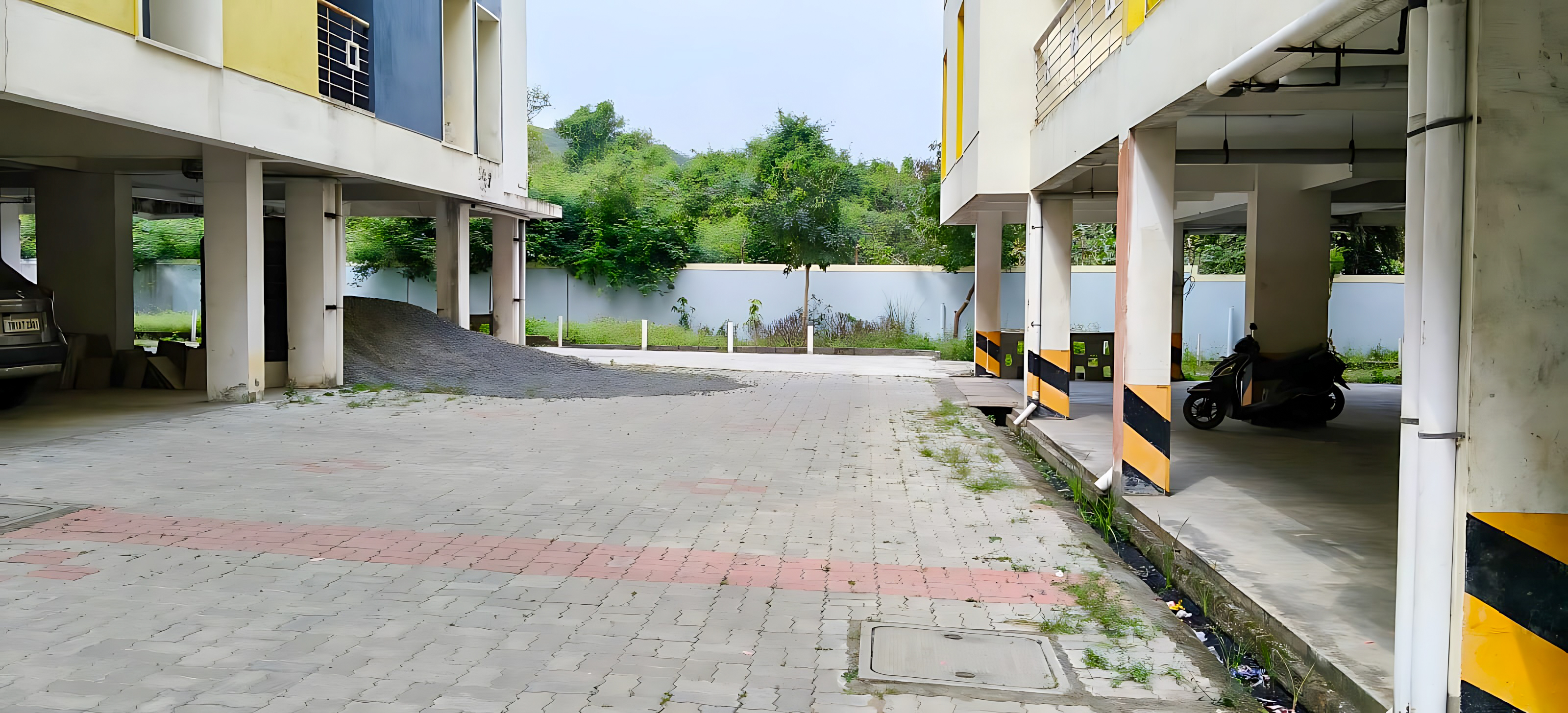 Indian Overseas Bank Auctions for Residential property in Chengalpattu, Tamil Nadu image 8 of 21 in Mahindra World City, Chengalpattu | Indian Overseas Bank auction property