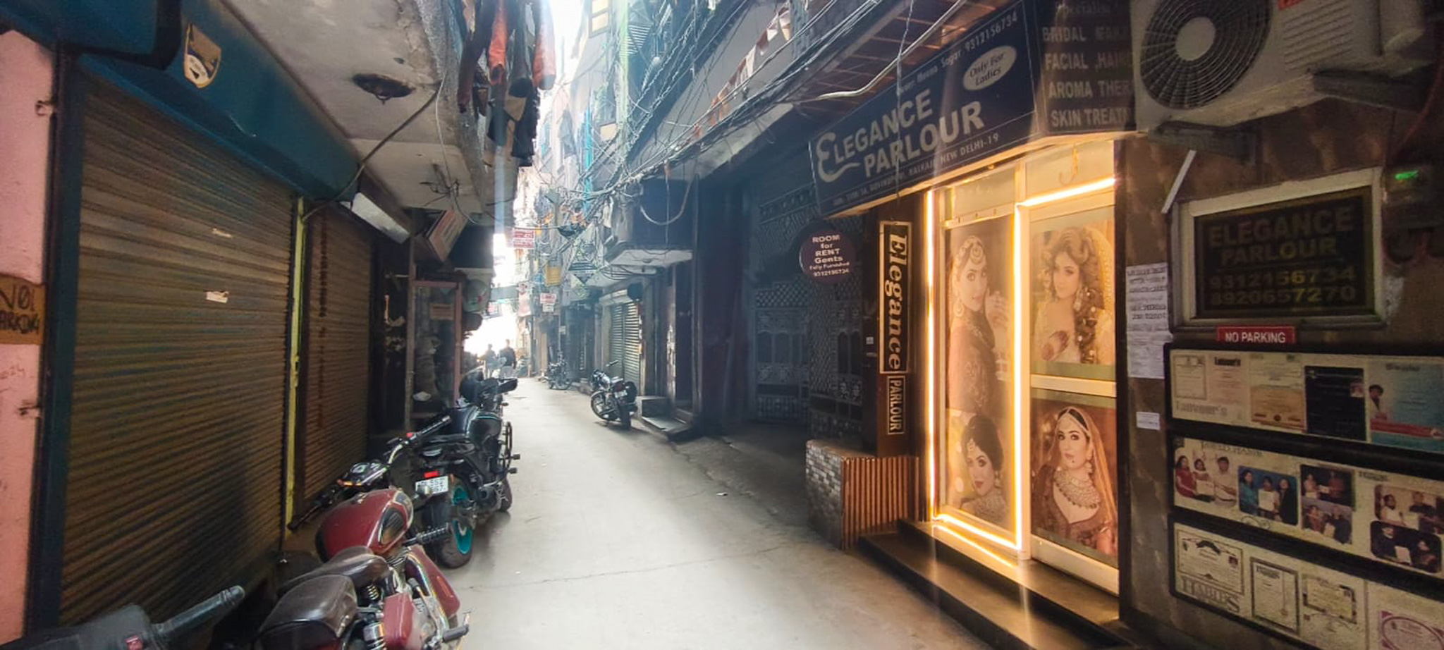 Indian Overseas Bank Auctions for Residential property in New Delhi, Delhi image 19 of 25 in New Delhi, New Delhi | Indian Overseas Bank auction property