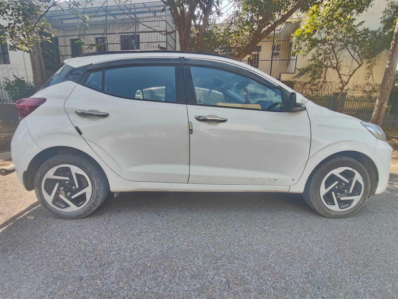 State Bank of India Auctions for Residential property in New Delhi, Delhi image 3 of 3 in New Delhi, New Delhi | State Bank of India auction property