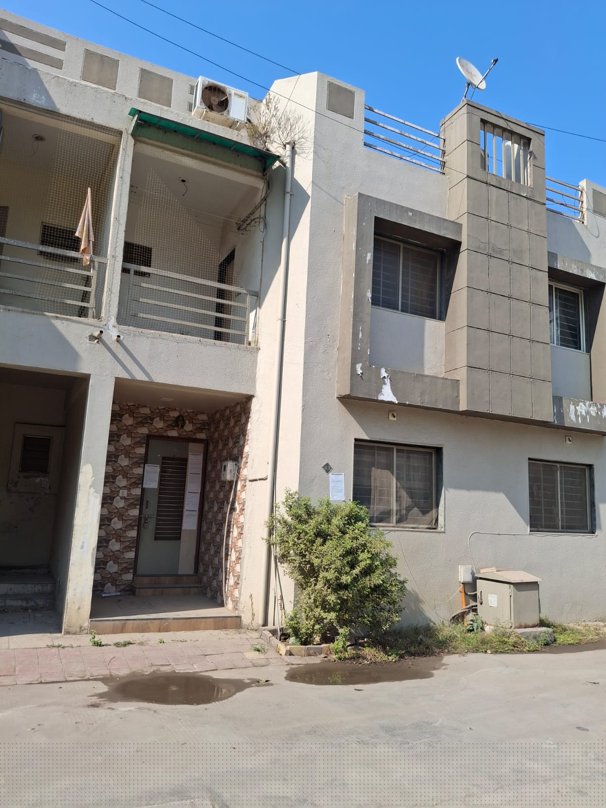 Punjab National Bank Auctions for Residential property in Ahmedabad, Gujarat image 2 of 3 in Ahmedabad, Ahmedabad | Punjab National Bank auction property