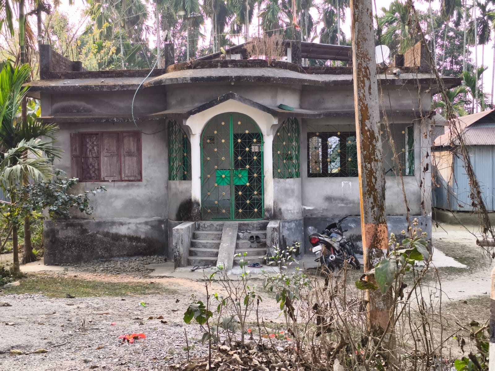 Punjab National Bank Auctions for Residential property in Jalpaiguri, West Bengal image 2 of 3 in Banarhat Tea Garden, Jalpaiguri | Punjab National Bank auction property