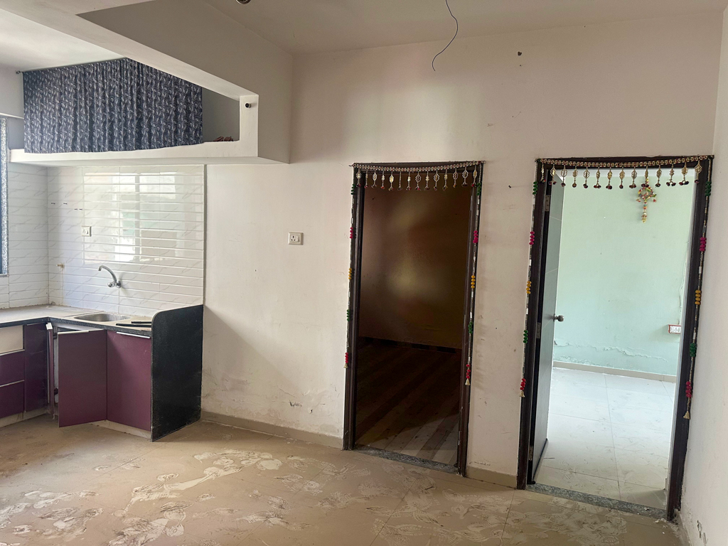 State Bank of India Auctions for Residential property in Ahmedabad, Gujarat image 4 of 19 in Ahmedabad, Ahmedabad | State Bank of India auction property