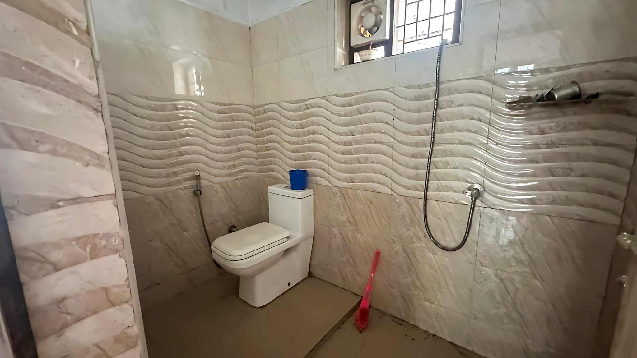 Bank of Baroda Auctions for Residential property in Kozhikode, Kerala image 4 of 25 in Keezhariyur, Kozhikode | Bank of Baroda auction property