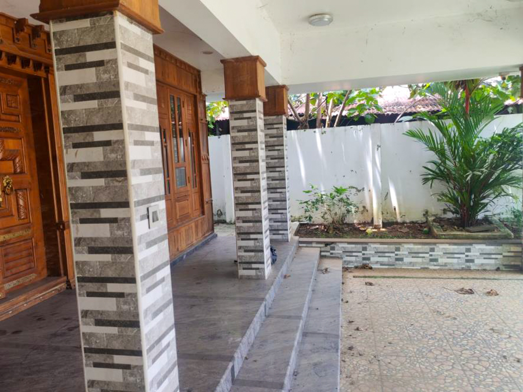 State Bank of India Auctions for Residential property in Thrissur, Kerala image 25 of 45 in Parappukkara, Thrissur | State Bank of India auction property