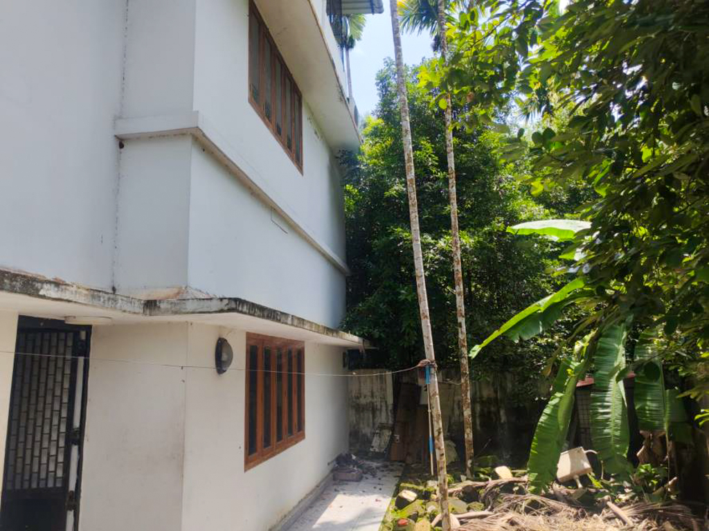 State Bank of India Auctions for Residential property in Thrissur, Kerala image 44 of 45 in Parappukkara, Thrissur | State Bank of India auction property