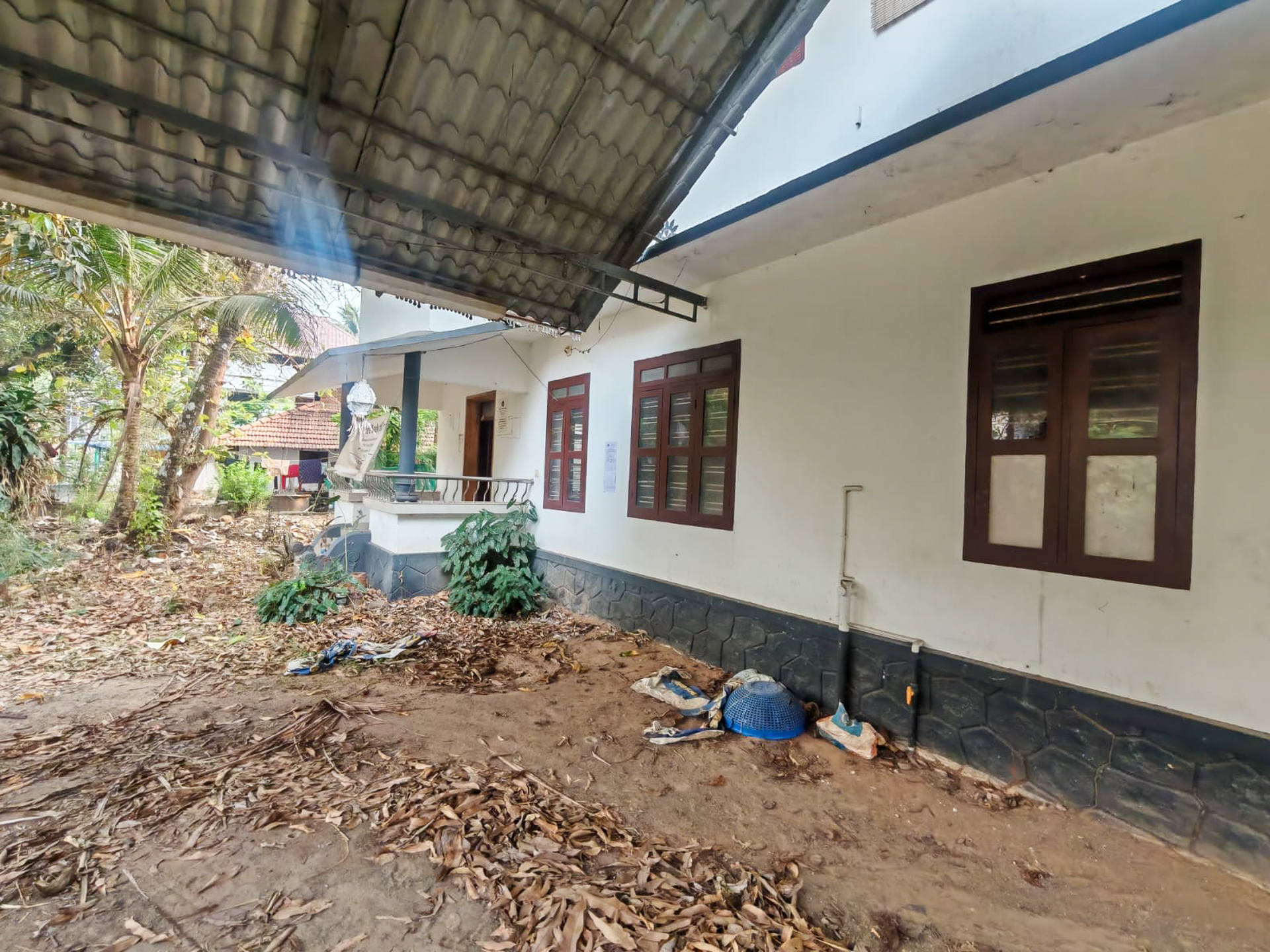 State Bank of India Auctions for Residential property in Thrissur, Kerala image 14 of 25 in Pavaratty, Thrissur | State Bank of India auction property