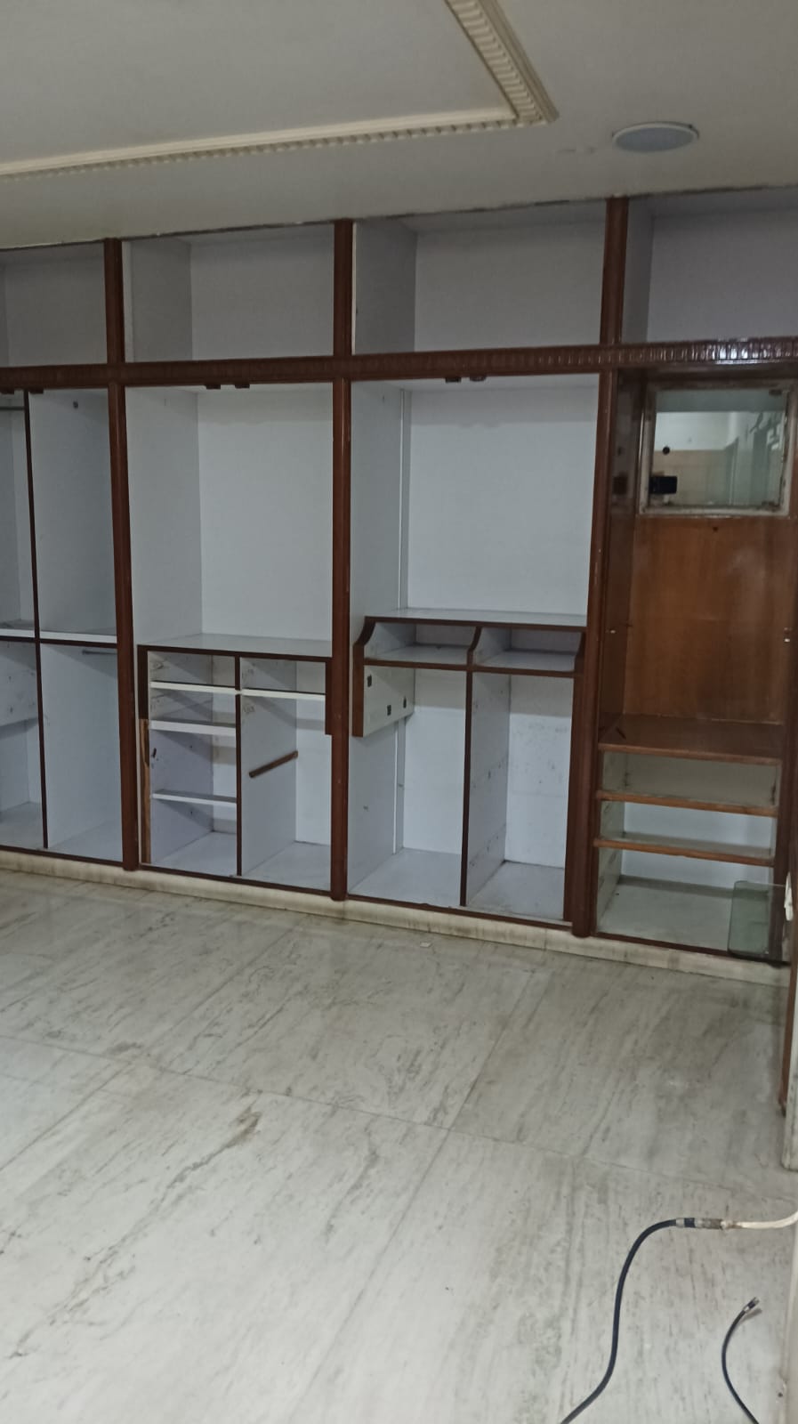 IDBI Bank Auctions for Residential property in Mumbai, Maharashtra image 3 of 6 in Mumbai, Mumbai | IDBI Bank auction property