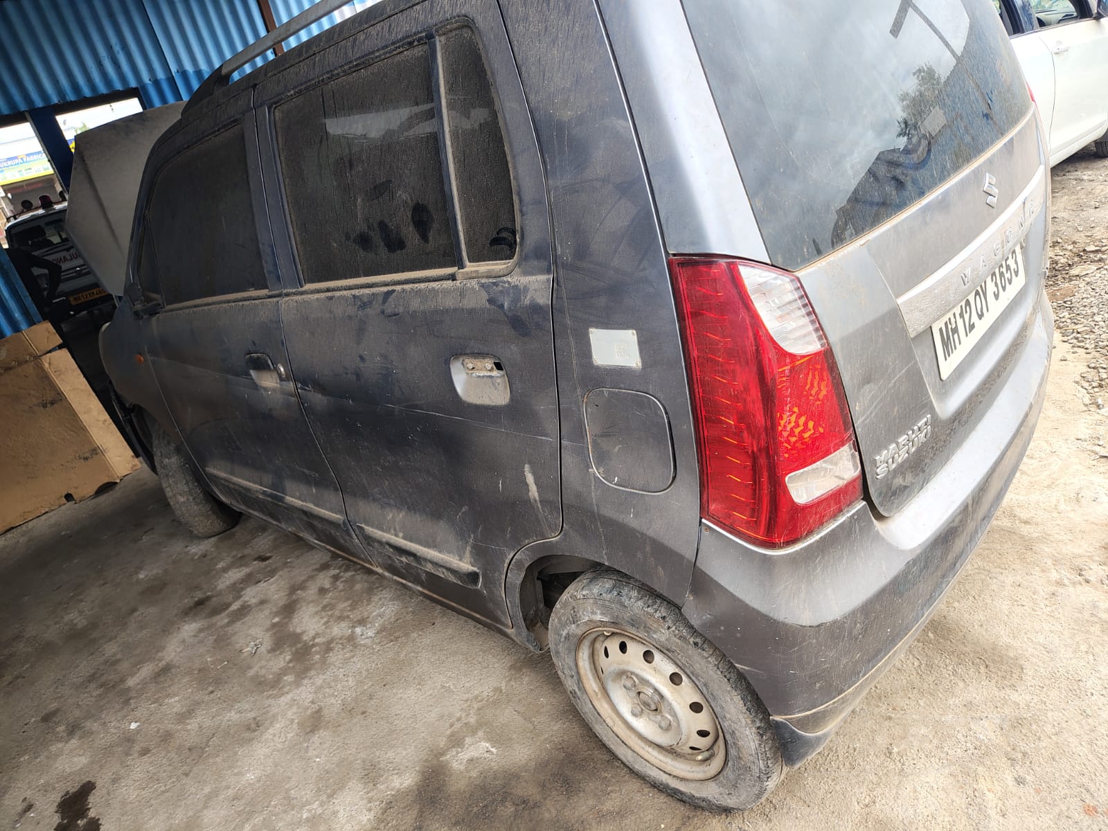 State Bank of India Auctions for Vehicle Auctions property in Pune, Maharashtra image 6 of 8 in Pune, Pune | State Bank of India auction property