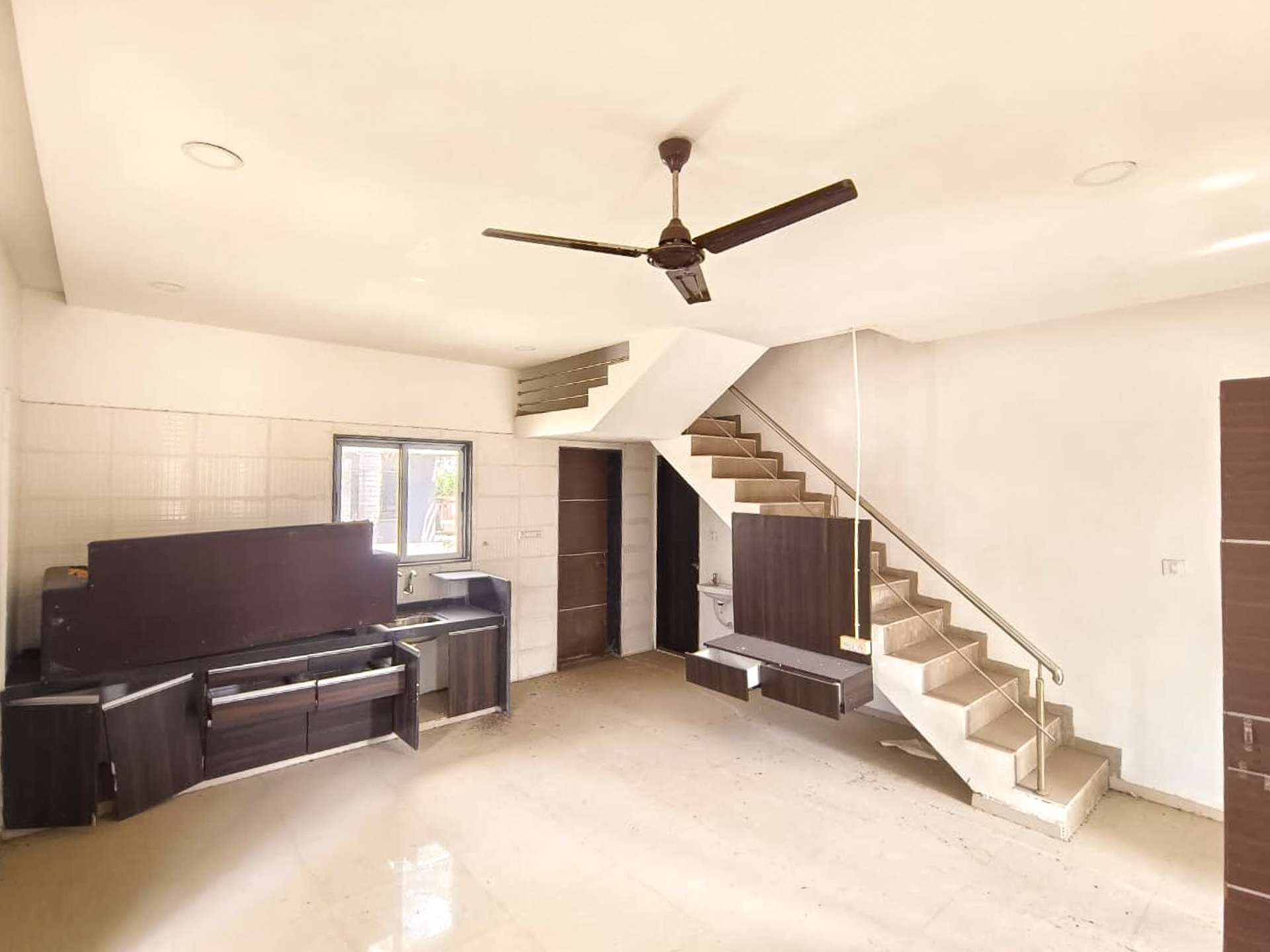 State Bank of India Auctions for Residential property in Navsari, Gujarat image 6 of 7 in Mahuvar, Navsari | State Bank of India auction property