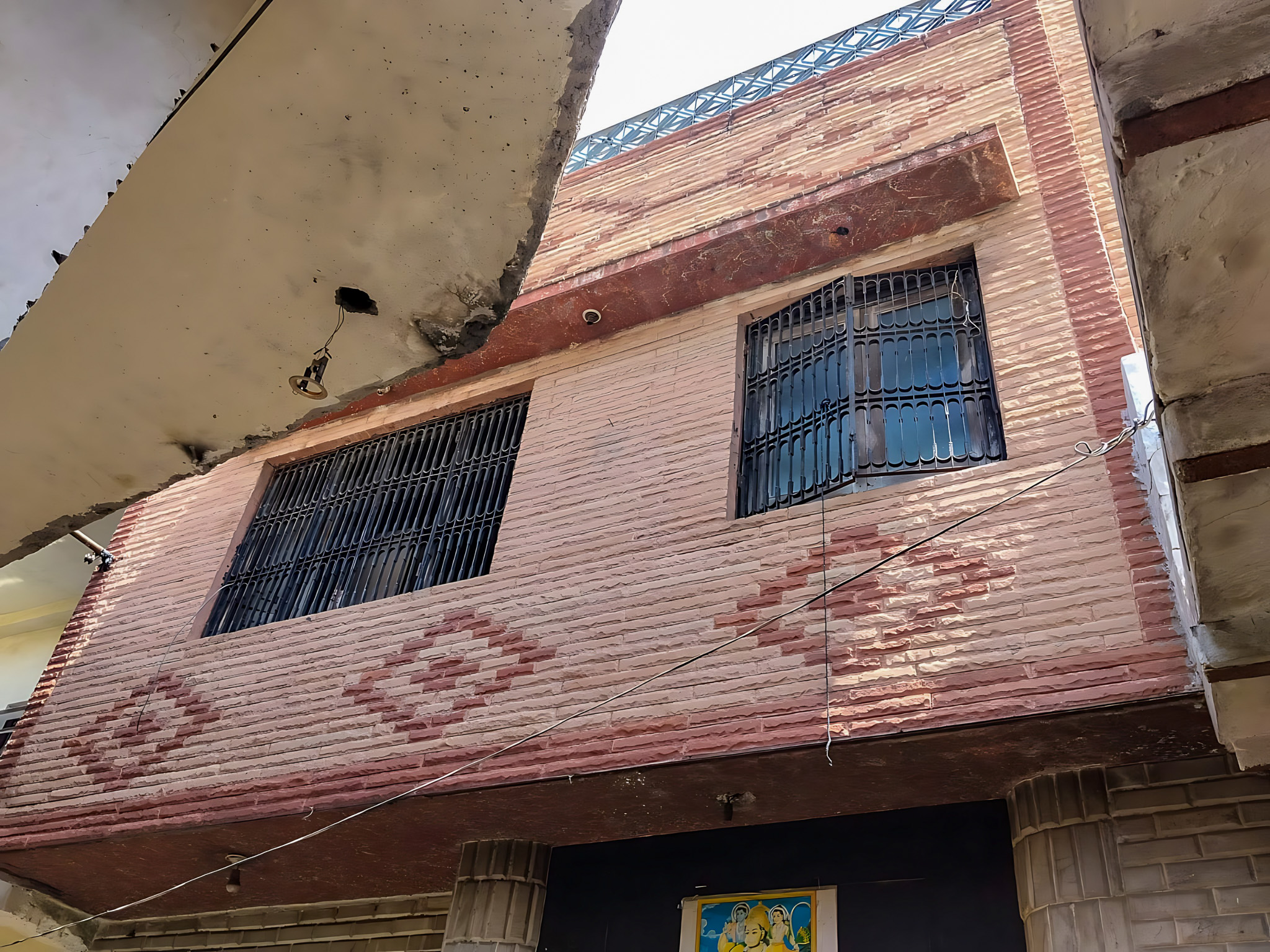 State Bank of India Auctions for Residential property in Hathras, Uttar Pradesh image 4 of 16 in Sasni, Hathras | State Bank of India auction property