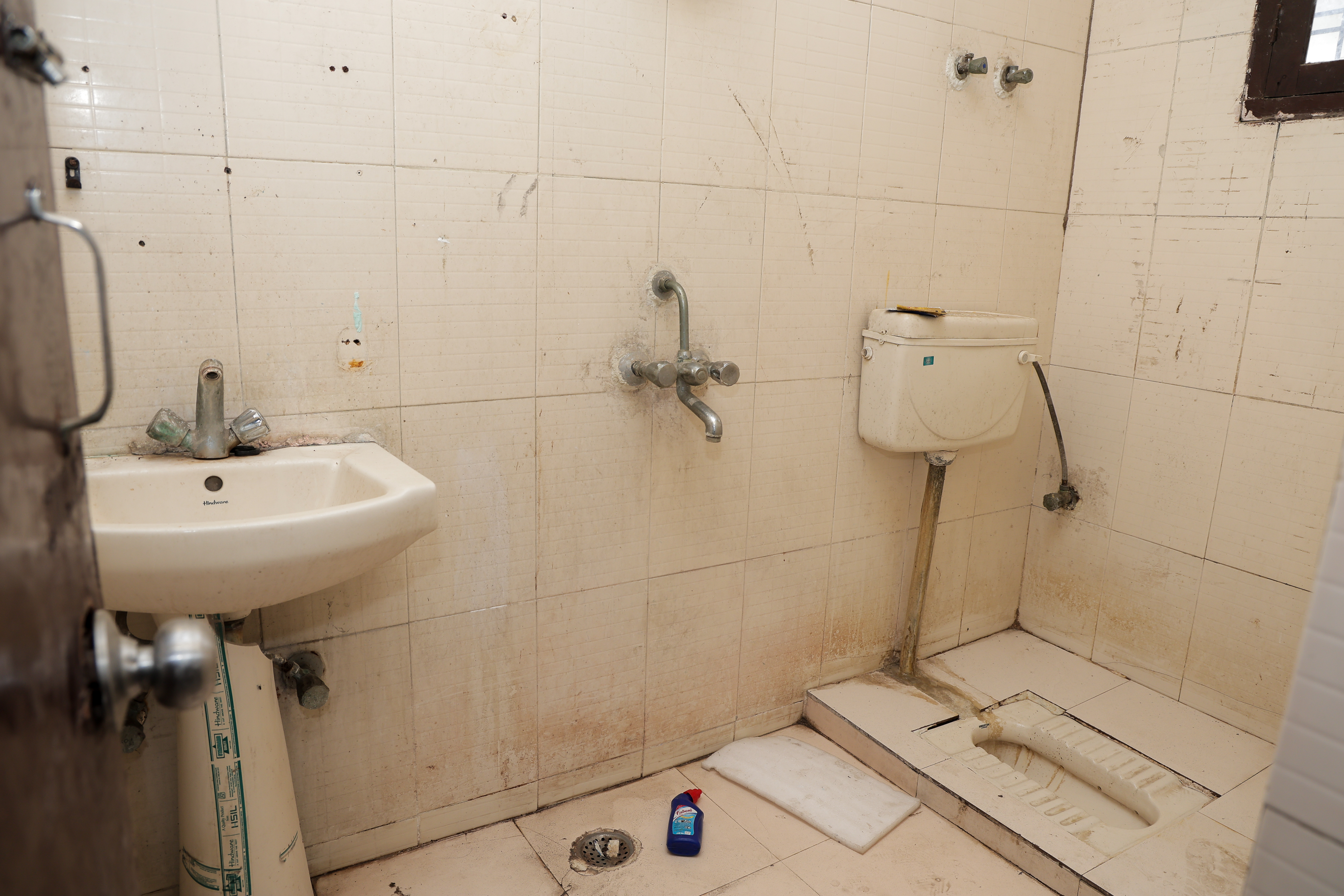 Punjab National Bank Auctions for Residential property in Mathura, Uttar Pradesh image 8 of 17 in Mathura, Mathura | Punjab National Bank auction property