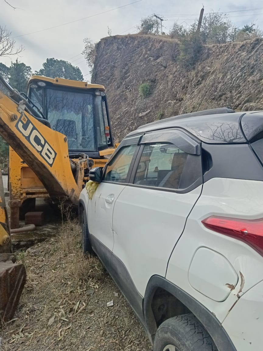State Bank of India Auctions for Vehicle Auctions property in Solan, Himachal Pradesh image 7 of 9 in Solan, Solan | State Bank of India auction property
