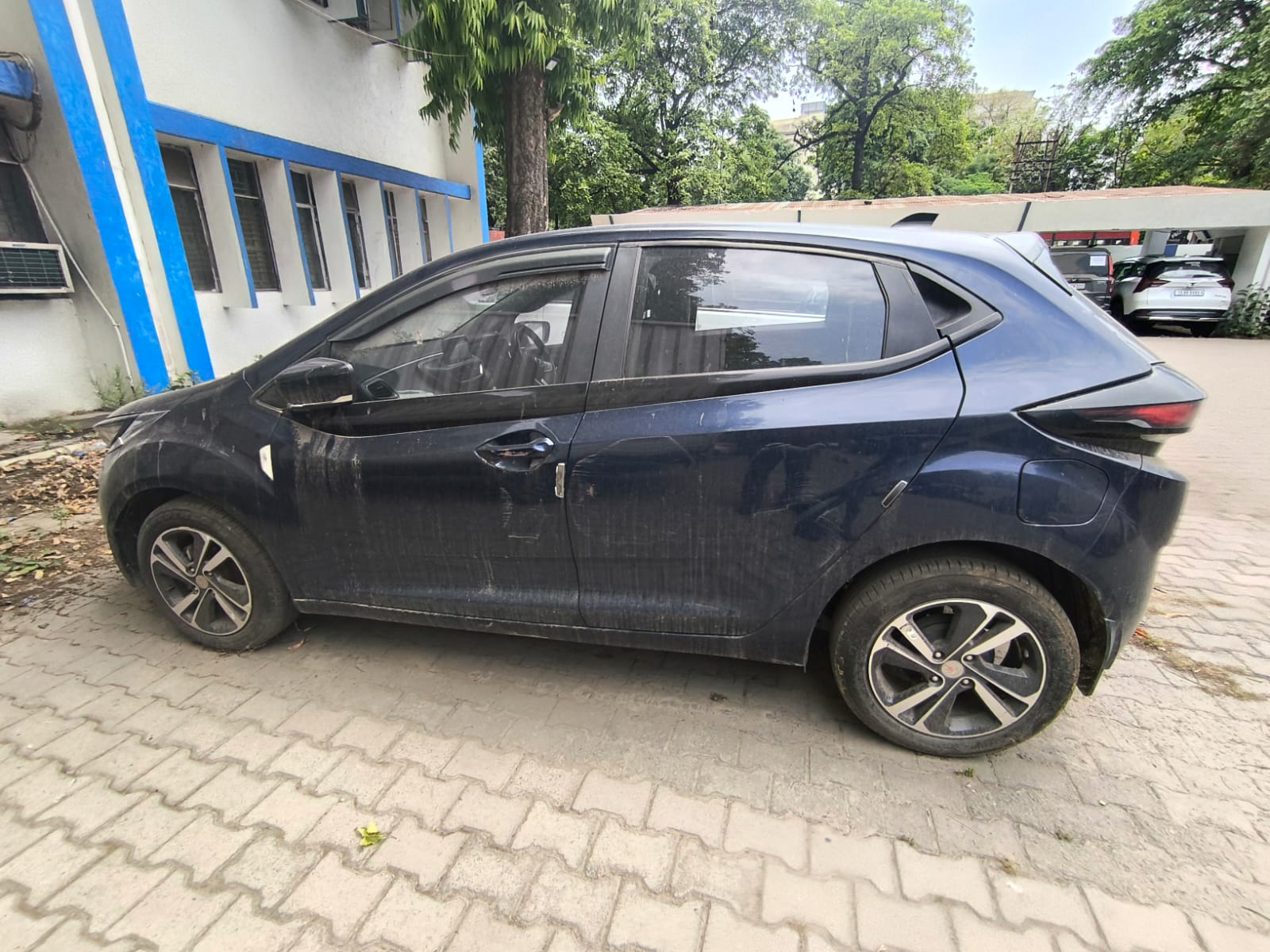 State Bank of India Auctions for Vehicle Auctions property in Prayagraj, Uttar Pradesh image 3 of 6 in Prayagraj, Prayagraj | State Bank of India auction property
