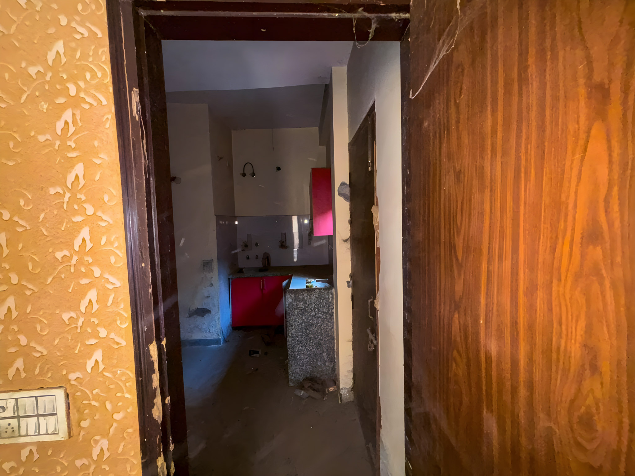 Indian Overseas Bank Auctions for Residential property in New Delhi, Delhi image 3 of 12 in New Delhi, New Delhi | Indian Overseas Bank auction property