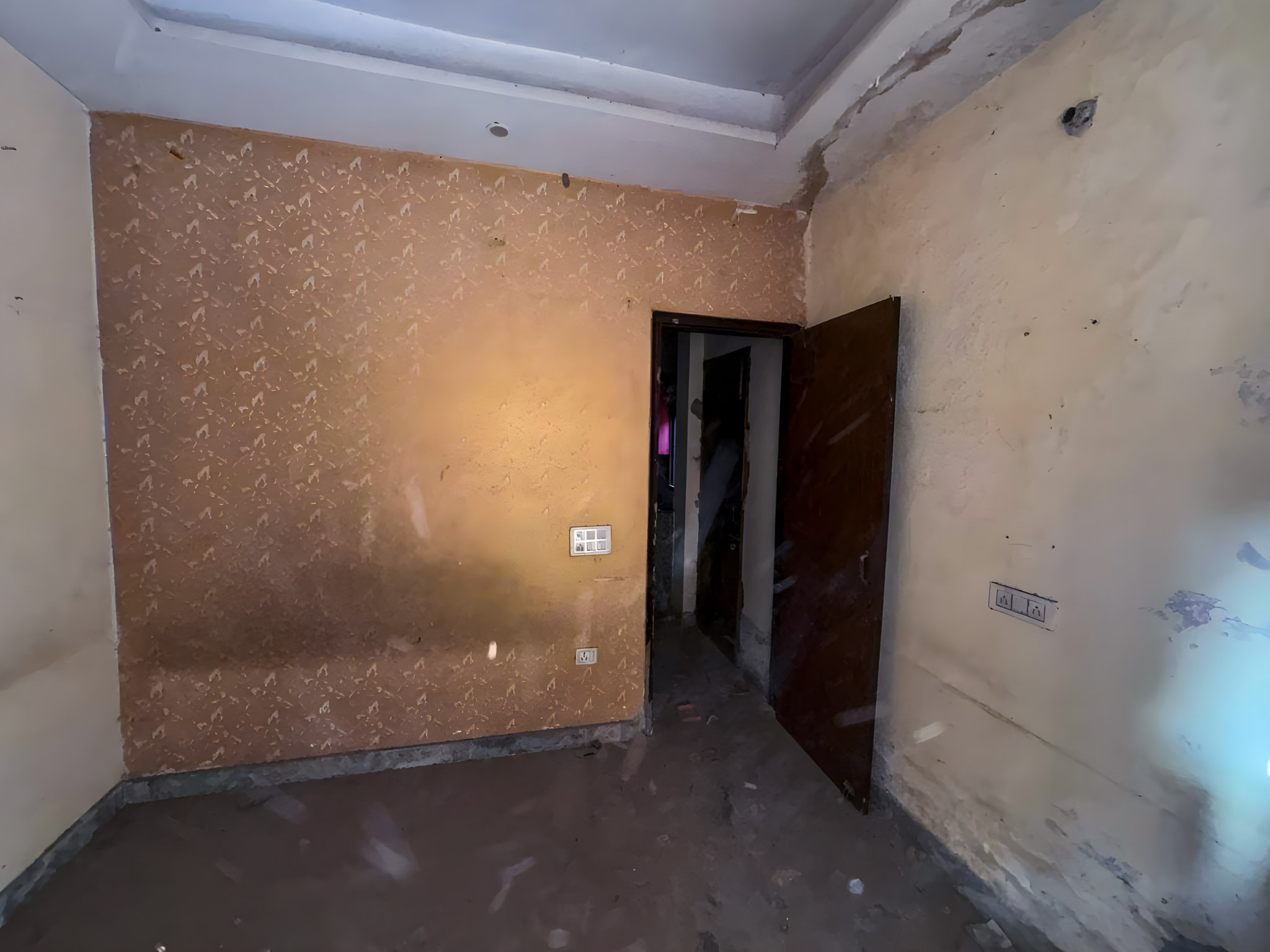 Indian Overseas Bank Auctions for Residential property in New Delhi, Delhi image 4 of 12 in New Delhi, New Delhi | Indian Overseas Bank auction property