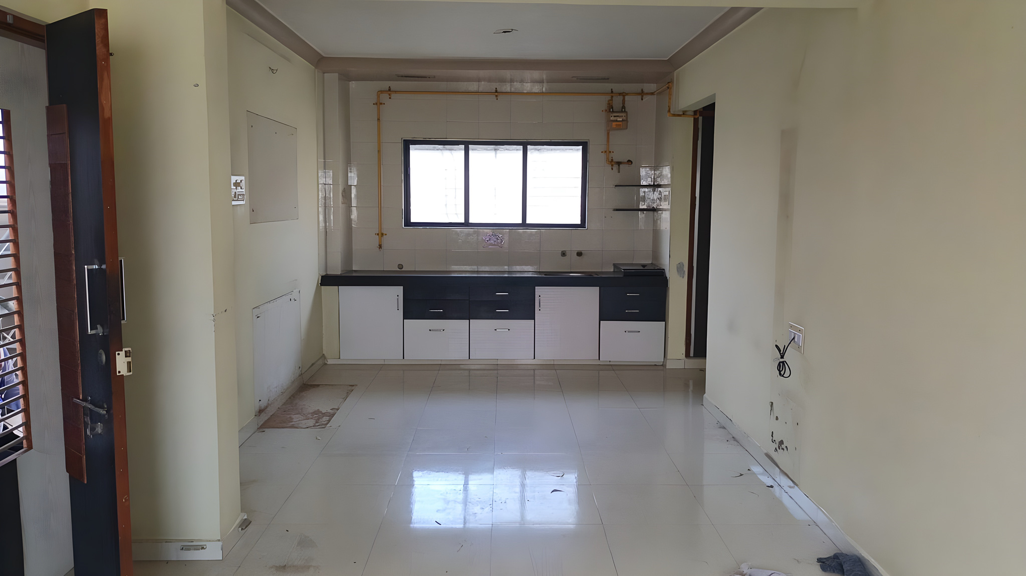 State Bank of India Auctions for Residential property in Surat, Gujarat image 3 of 20 in Surat, Surat | State Bank of India auction property
