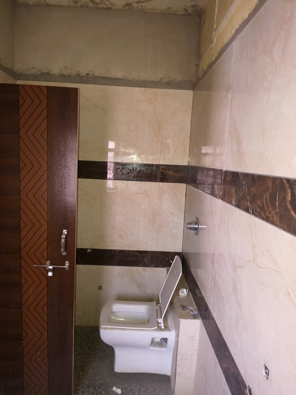 State Bank of India Auctions for Residential property in Kolhapur, Maharashtra image 2 of 19 in Kolhapur, Kolhapur | State Bank of India auction property