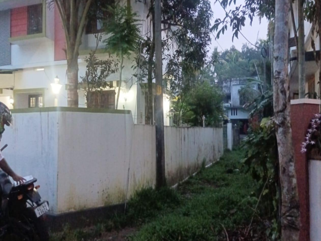 Bank of India Auctions for Residential property in Ernakulam, Kerala image 3 of 3 in Njarackal, Ernakulam | Bank of India auction property