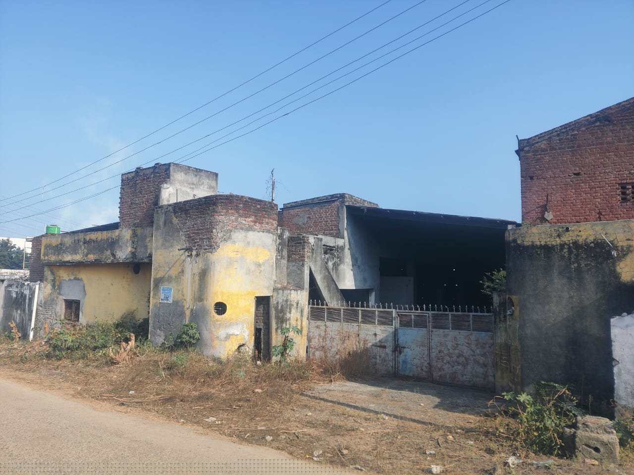 Punjab National Bank Auctions for Residential property in Una, Himachal Pradesh image 2 of 3 in Tahliwala Industrial Area, Una | Punjab National Bank auction property