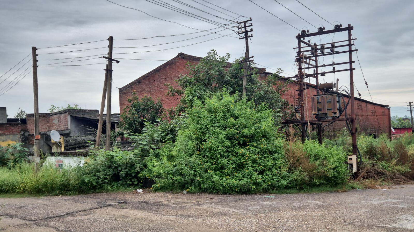 Punjab National Bank Auctions for Residential property in Una, Himachal Pradesh image 3 of 3 in Tahliwala Industrial Area, Una | Punjab National Bank auction property