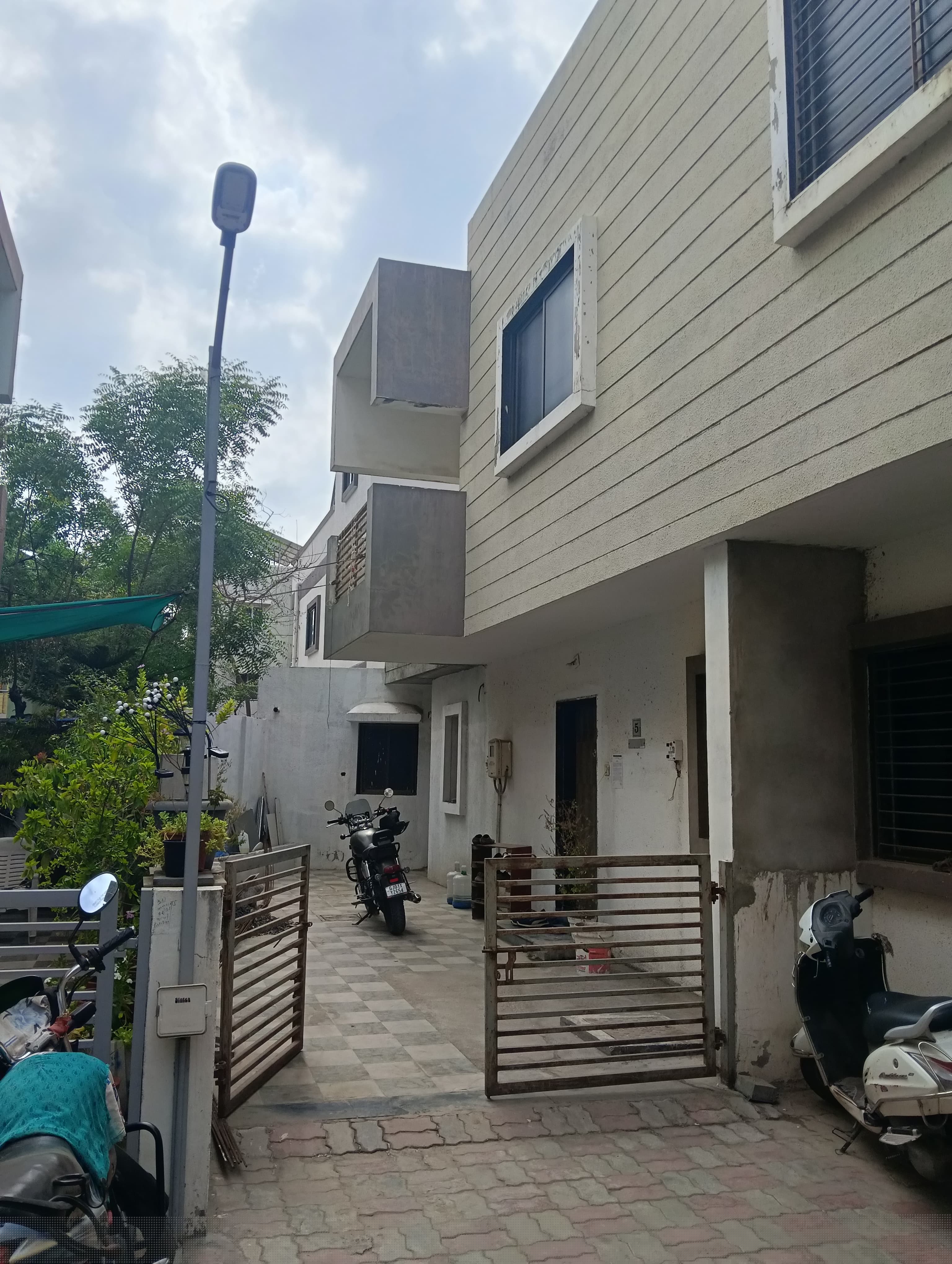 Punjab National Bank Auctions for Residential property in Ahmedabad, Gujarat image 11 of 12 in Ahmedabad, Ahmedabad | Punjab National Bank auction property